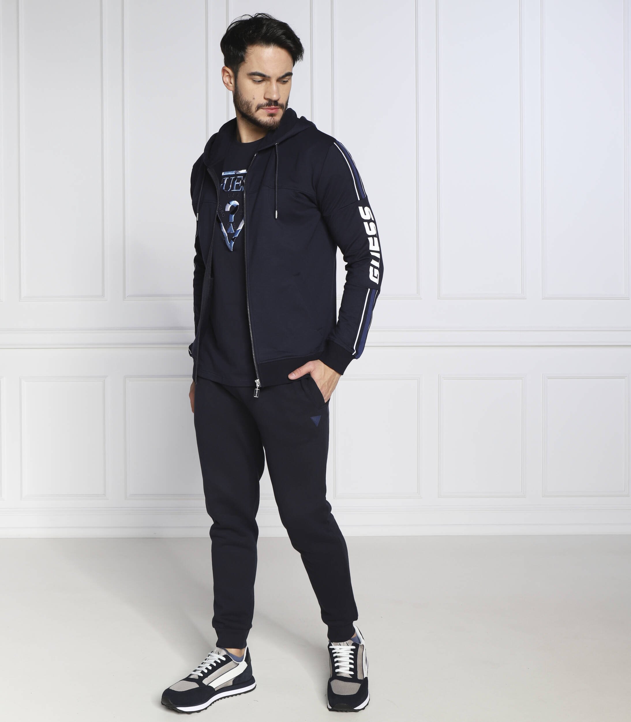 GUESS ACTIVE Pantaloni de trening ALDWIN | Regular Fit