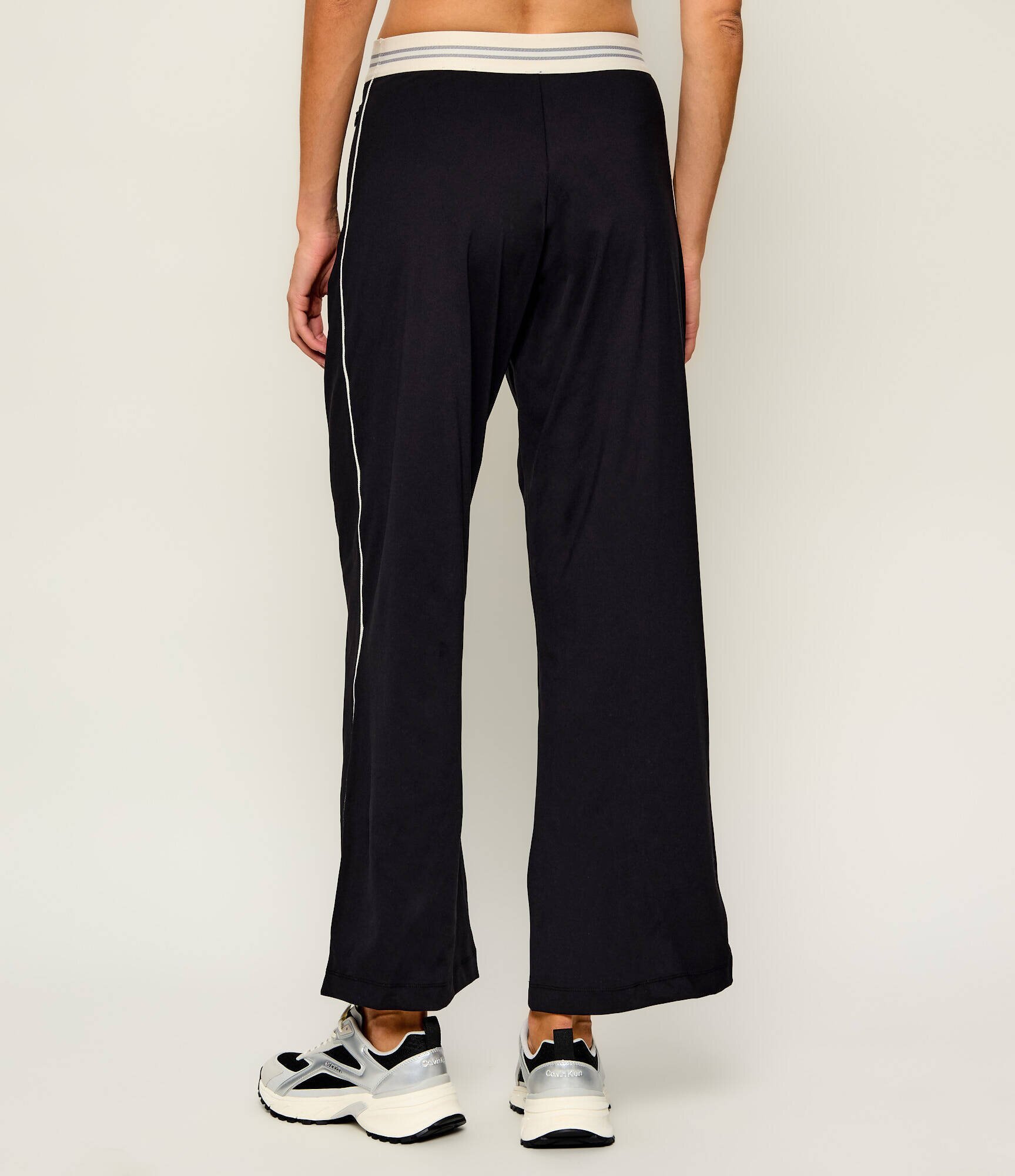 GUESS ACTIVE Pantaloni de trening Brunella | Relaxed fit