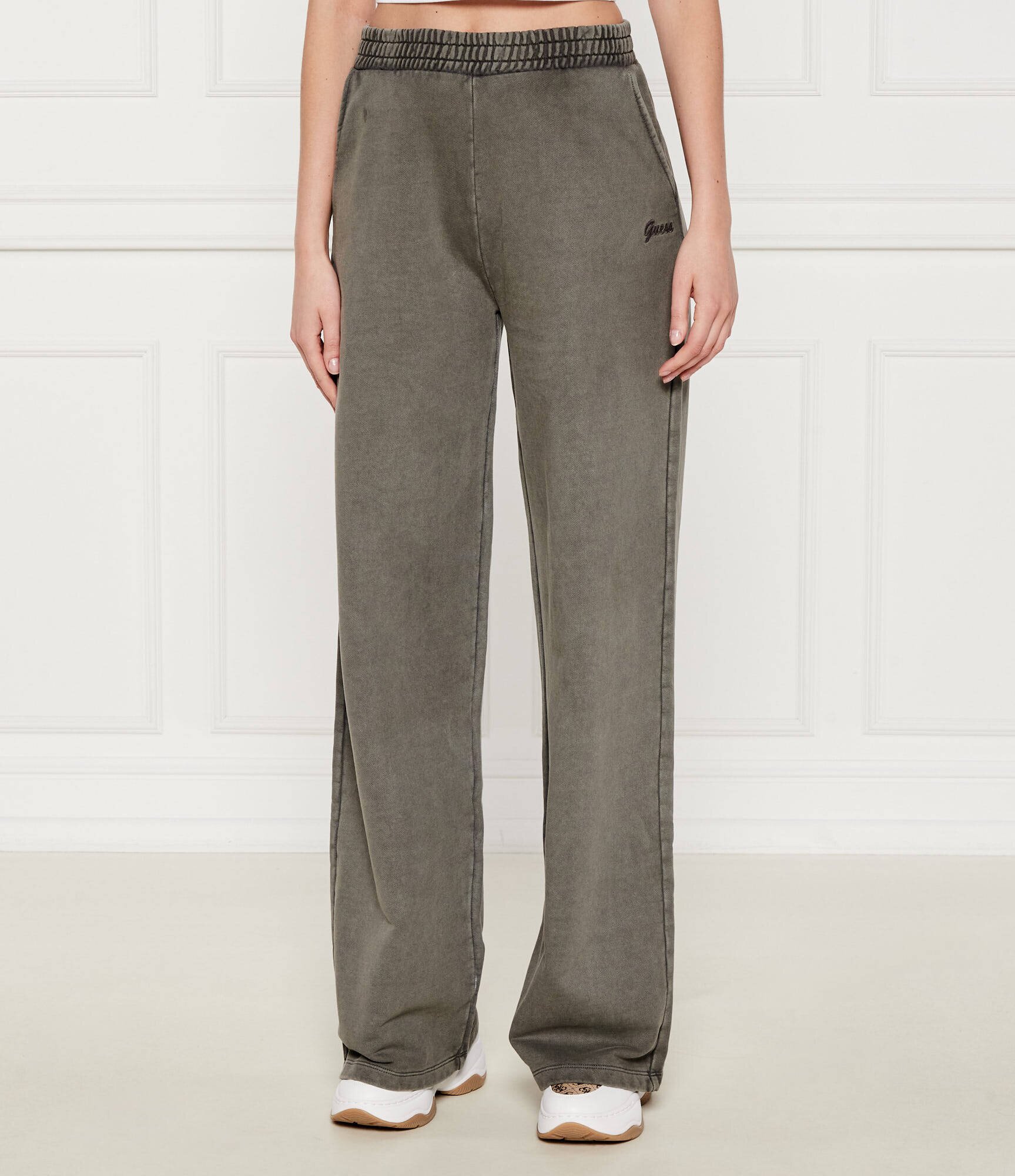 GUESS ACTIVE Pantaloni de trening MISTY | Loose fit