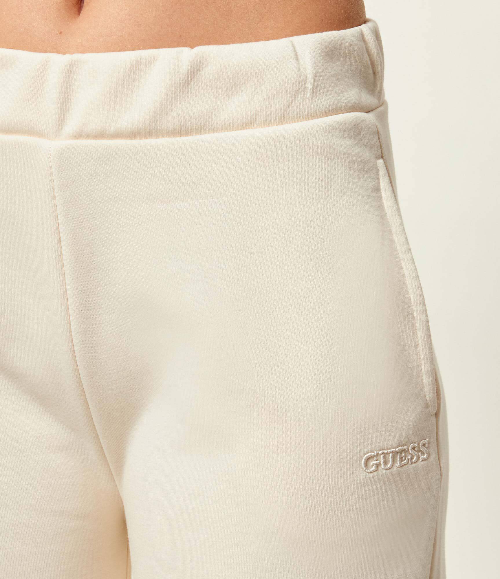 GUESS ACTIVE Pantaloni de trening YAYOI | Relaxed fit