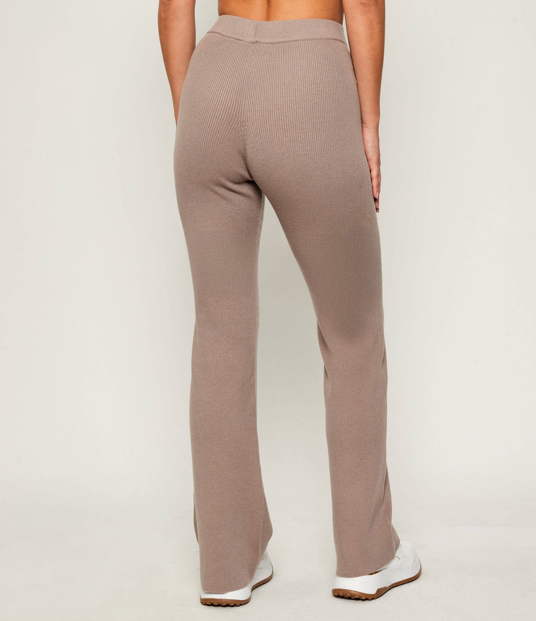 GUESS ACTIVE Pantaloni de tricot FLAMINIA | flare fit cu adaos de lână