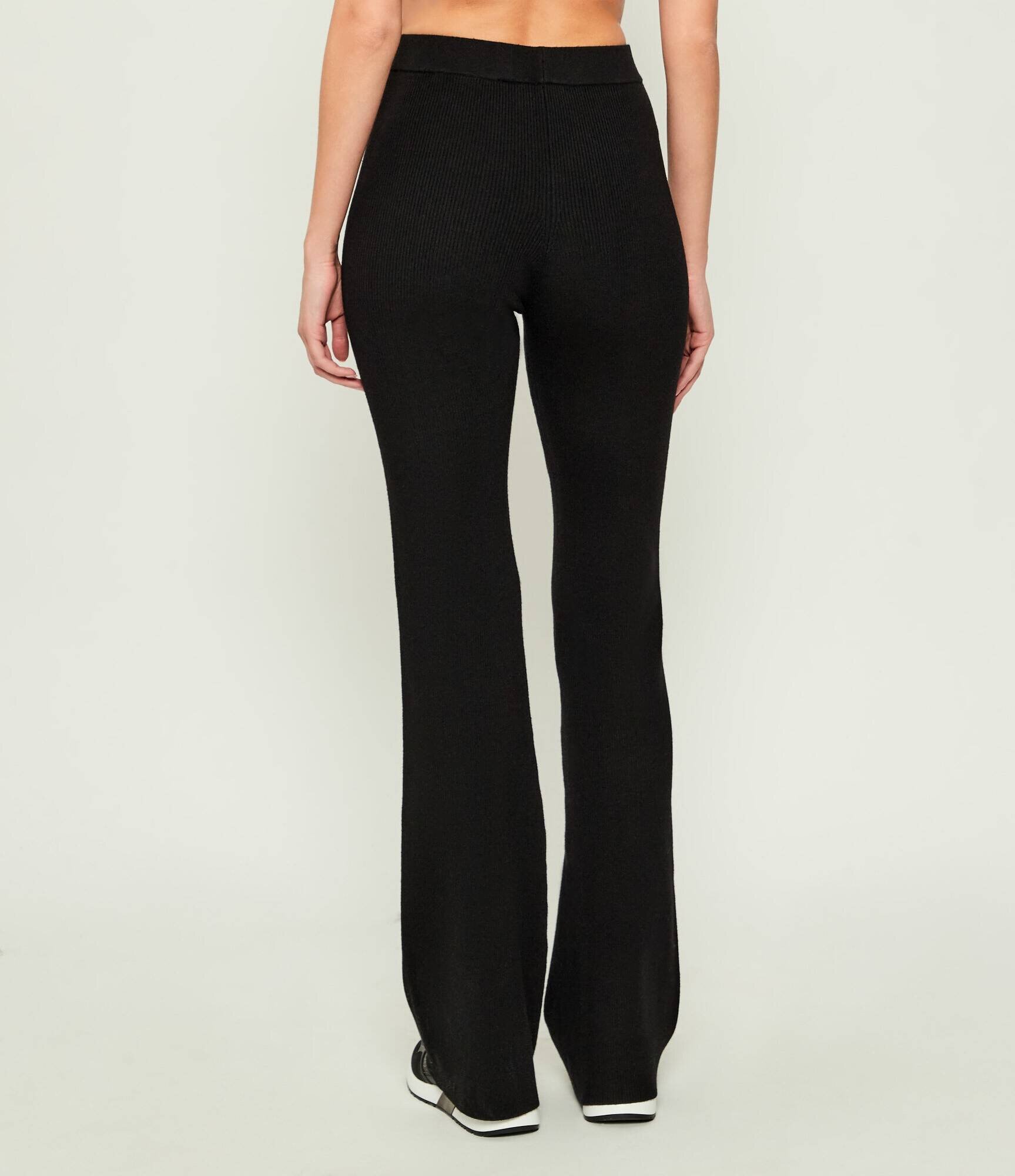 GUESS ACTIVE Pantaloni de tricot FLAMINIA | flare fit cu adaos de lână