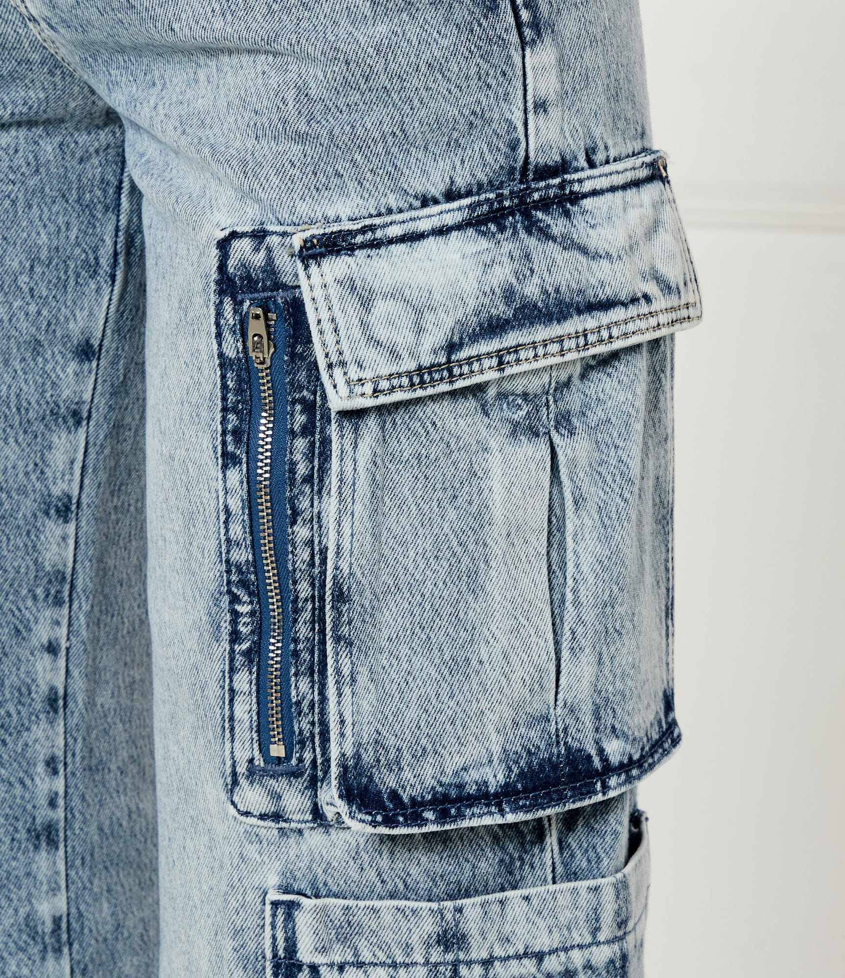 Guess Blugi KORI | Regular Fit