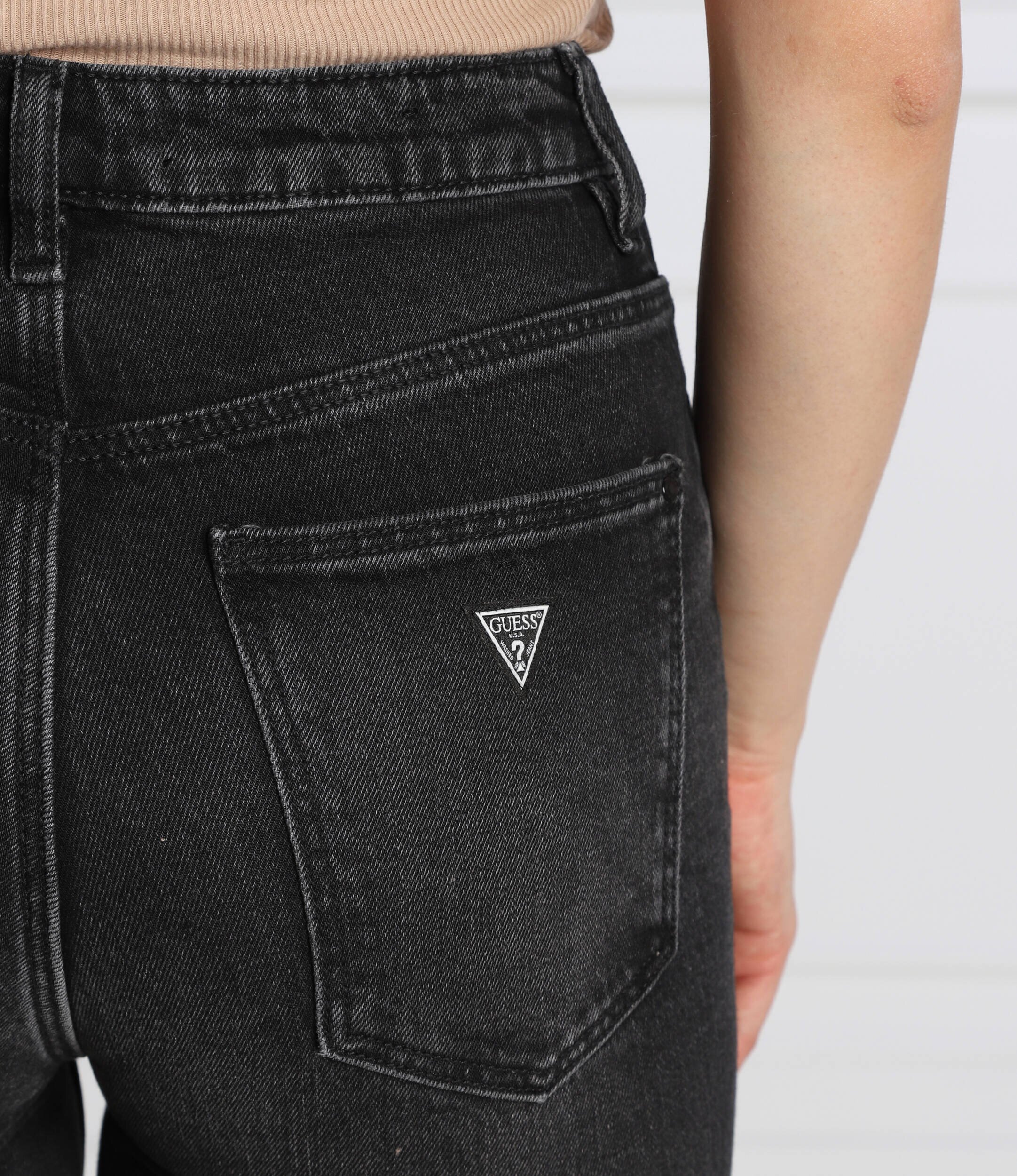 Guess Blugi | Mom Fit