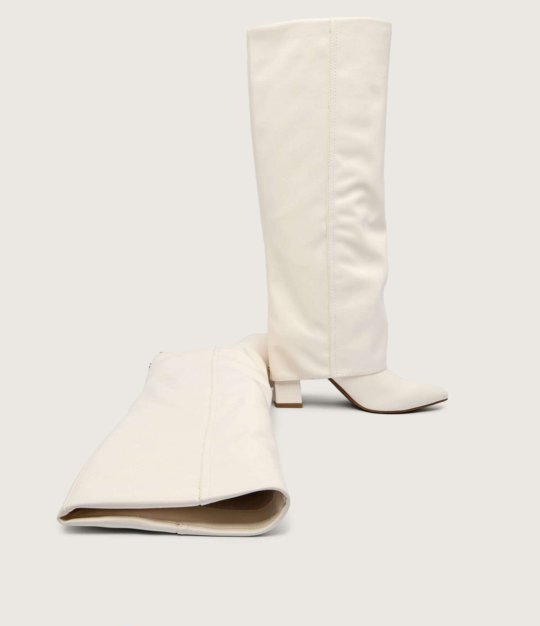Guess Cizme cu toc Garica cu adaos de piele