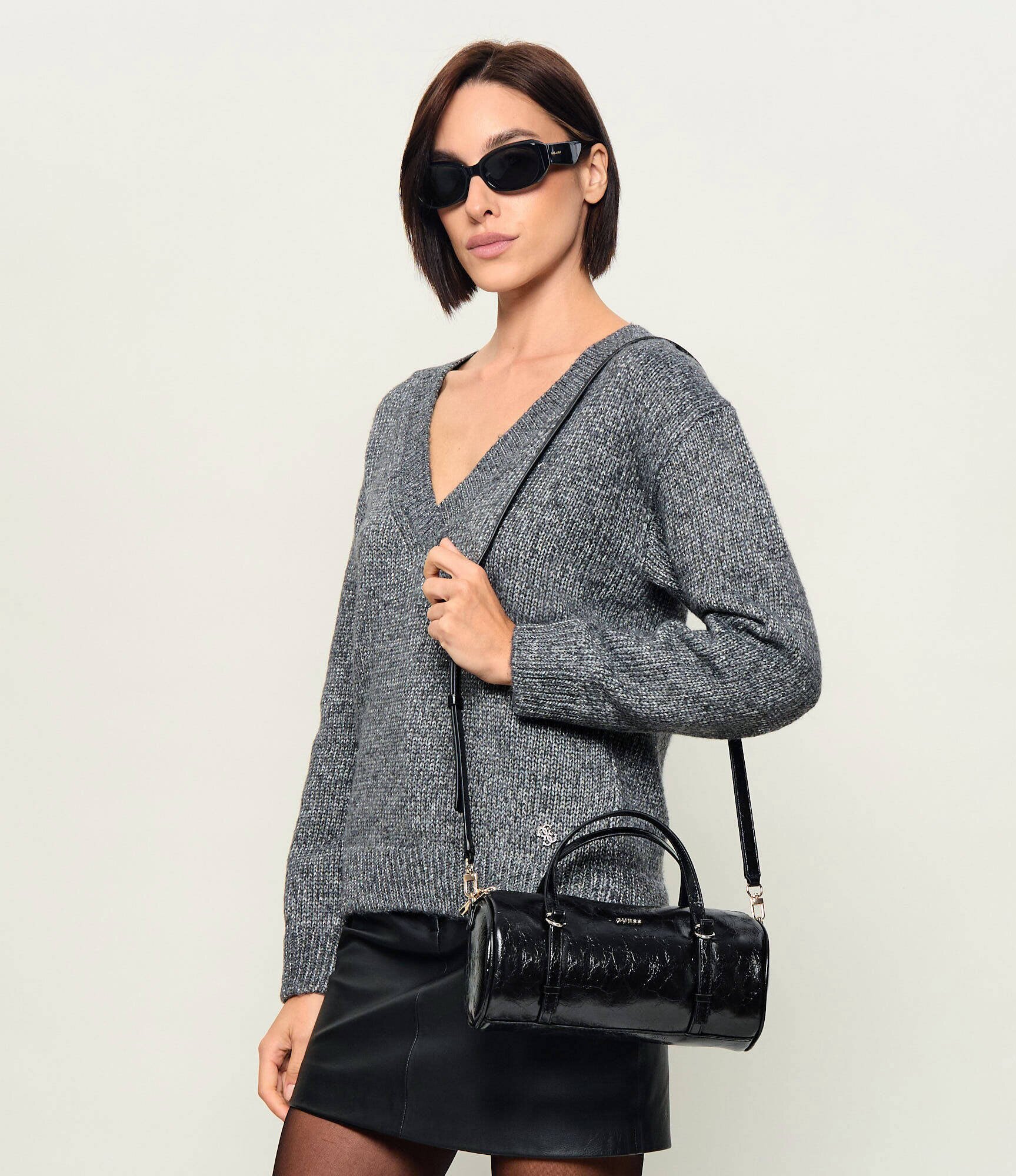Guess Cufăr Taylor Mini
