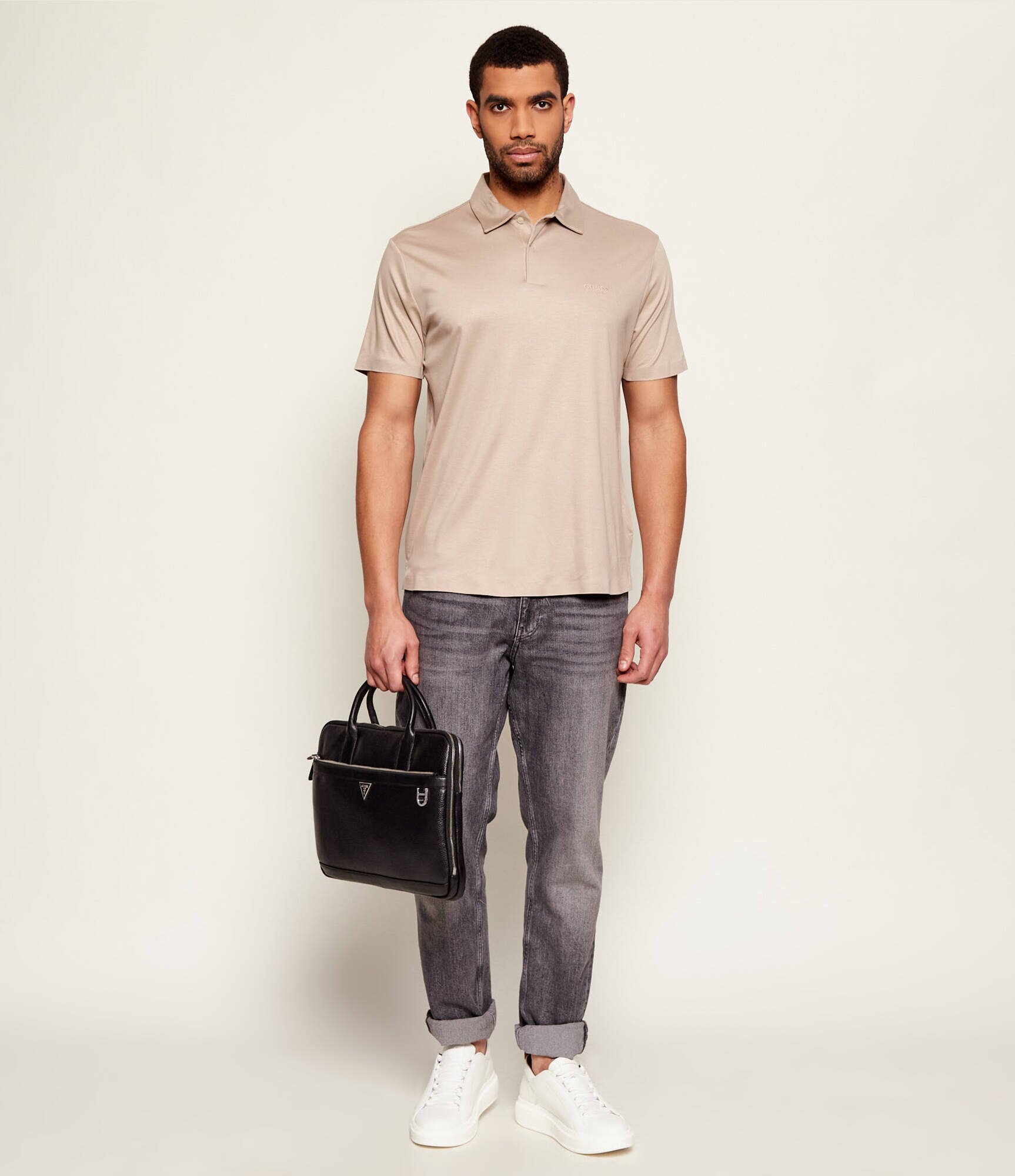 Guess De piele geantă pentru laptop 15" Monaco