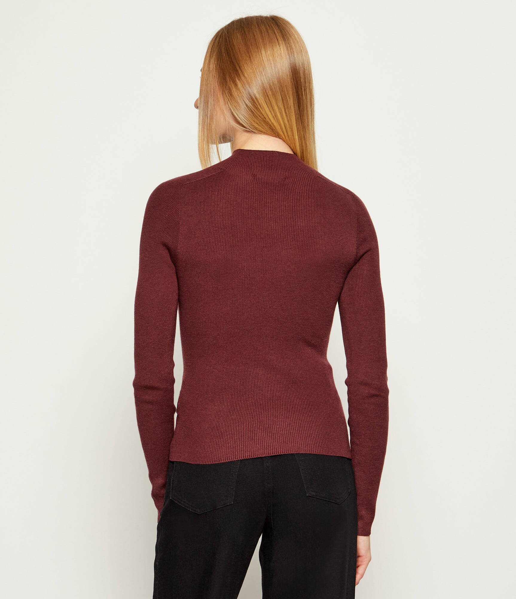 Guess Guler înalt JULIA | Slim Fit cu adaos de lână și cașmir
