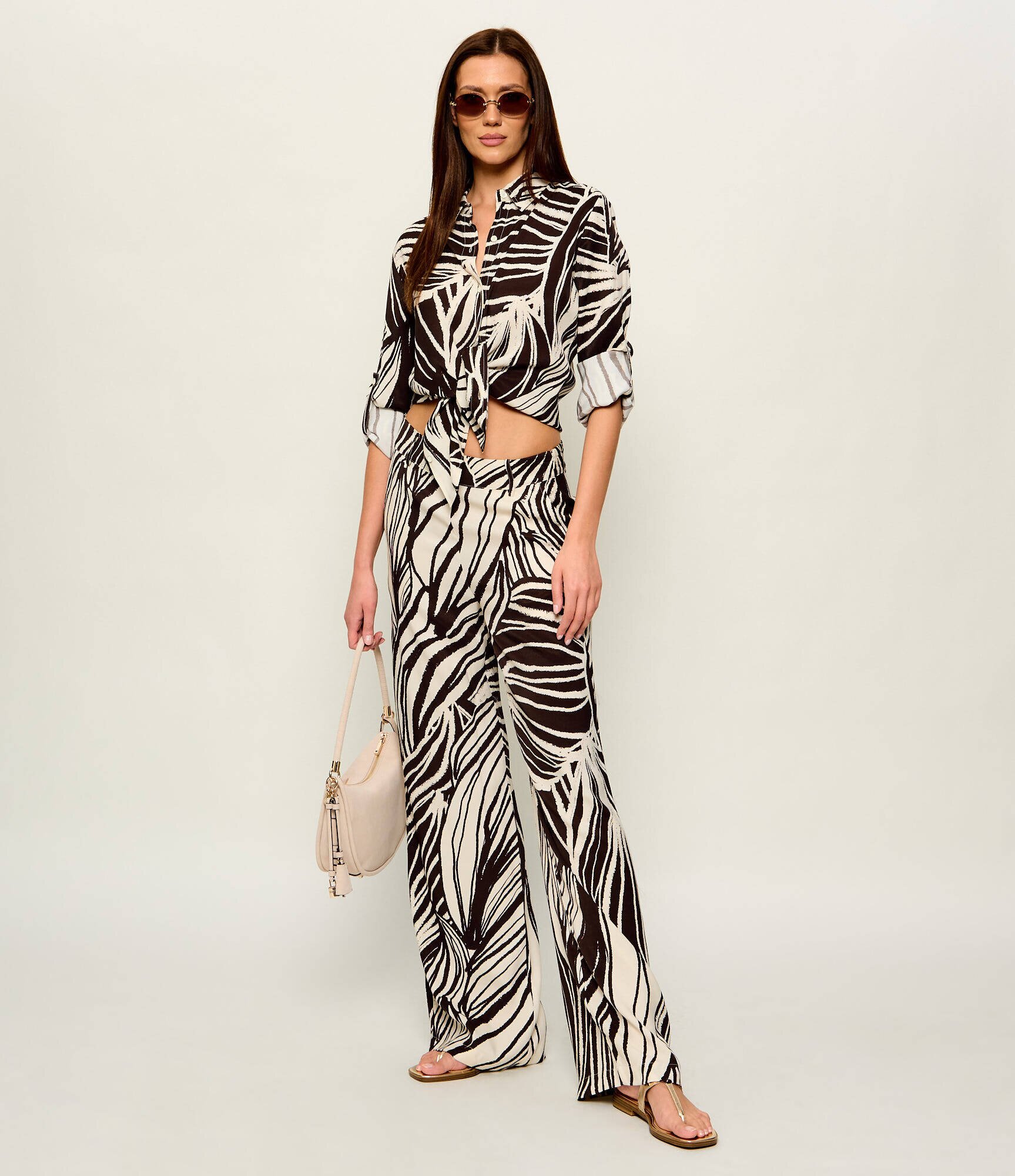 Guess Pantaloni Bastienne | Loose fit