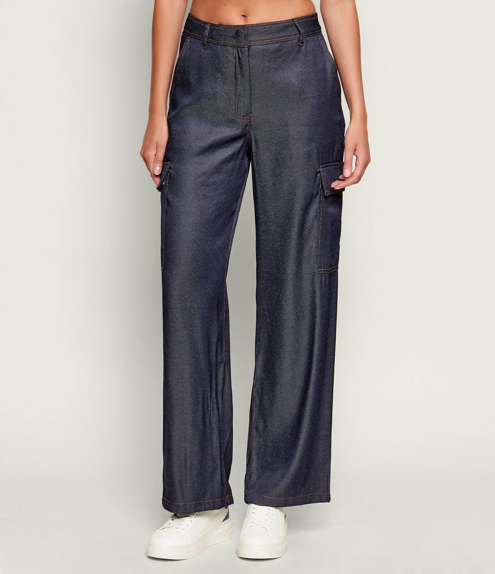 Guess Pantaloni cargo REGINE | Relaxed fit
