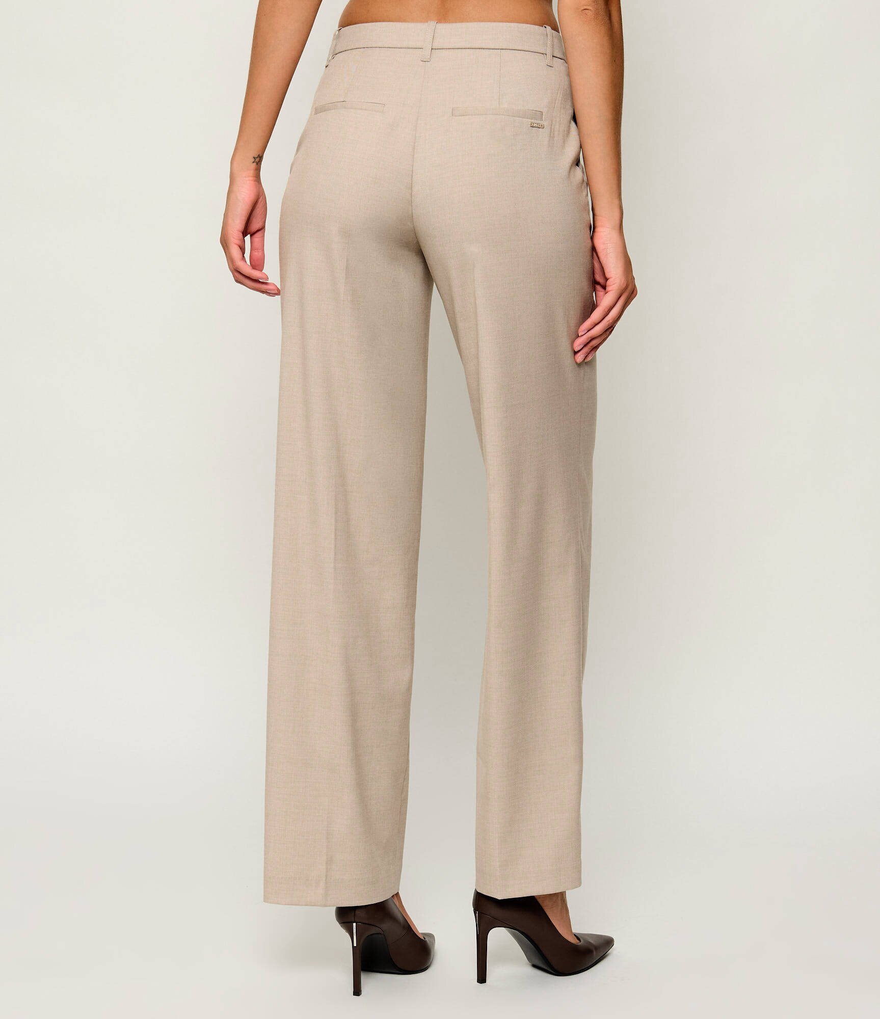 Guess Pantaloni Danielle| Straight fit