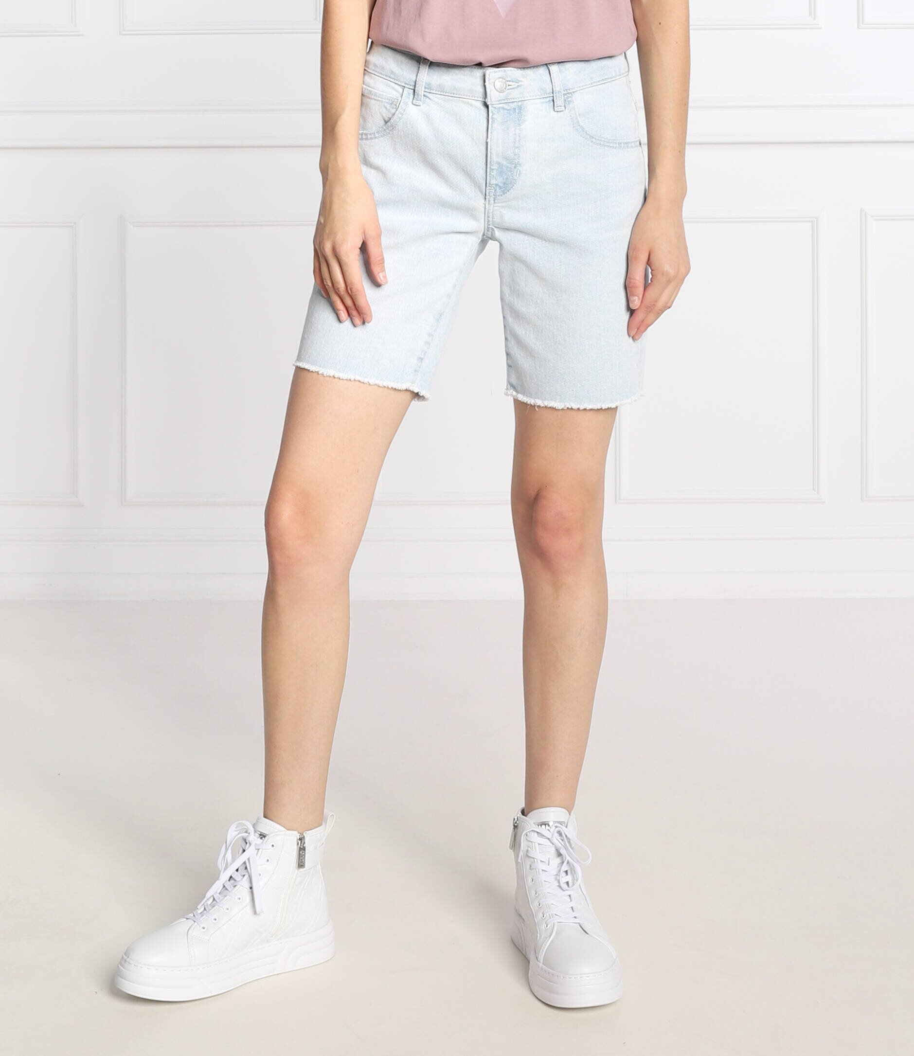 Guess Pantaloni scurți BOYFRIEND | Regular Fit