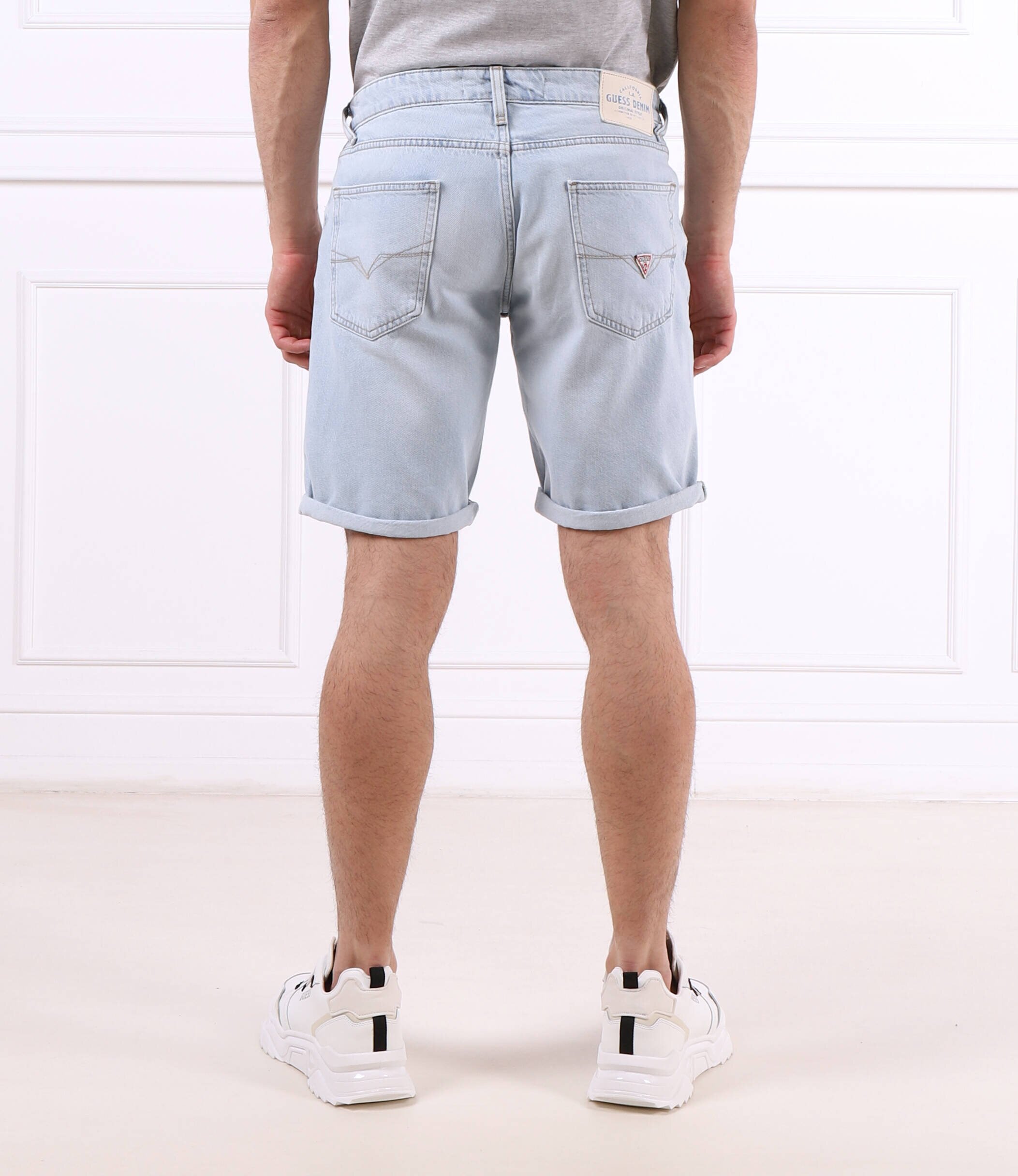 Guess Pantaloni scurți | Regular Fit