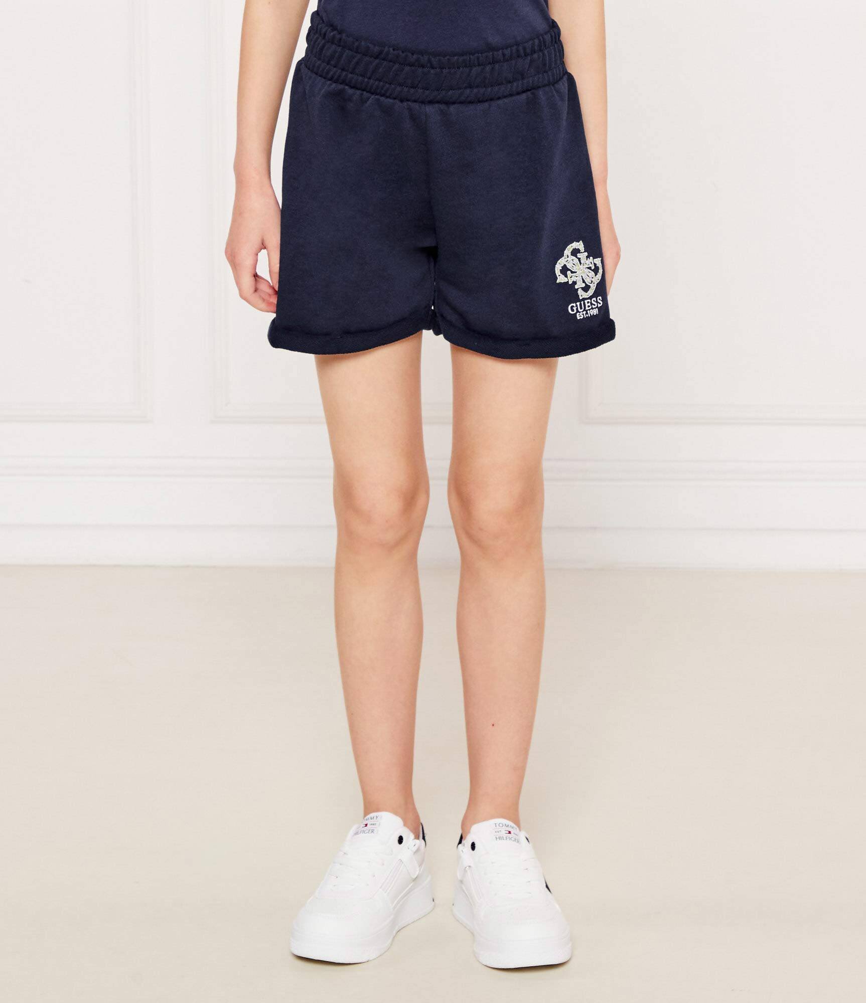 Guess Pantaloni scurți | Relaxed fit
