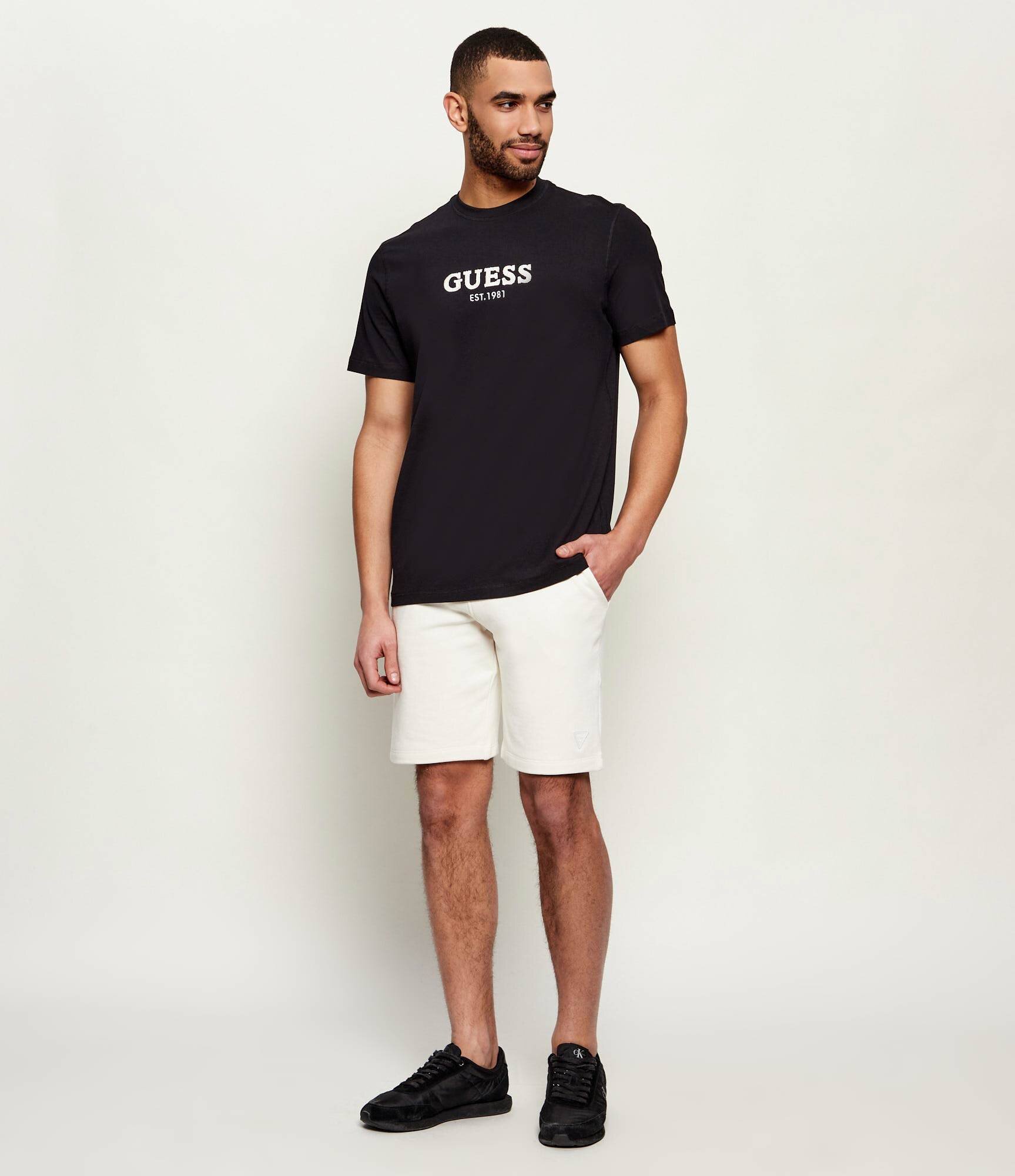 Guess Pantaloni scurți | Slim Fit