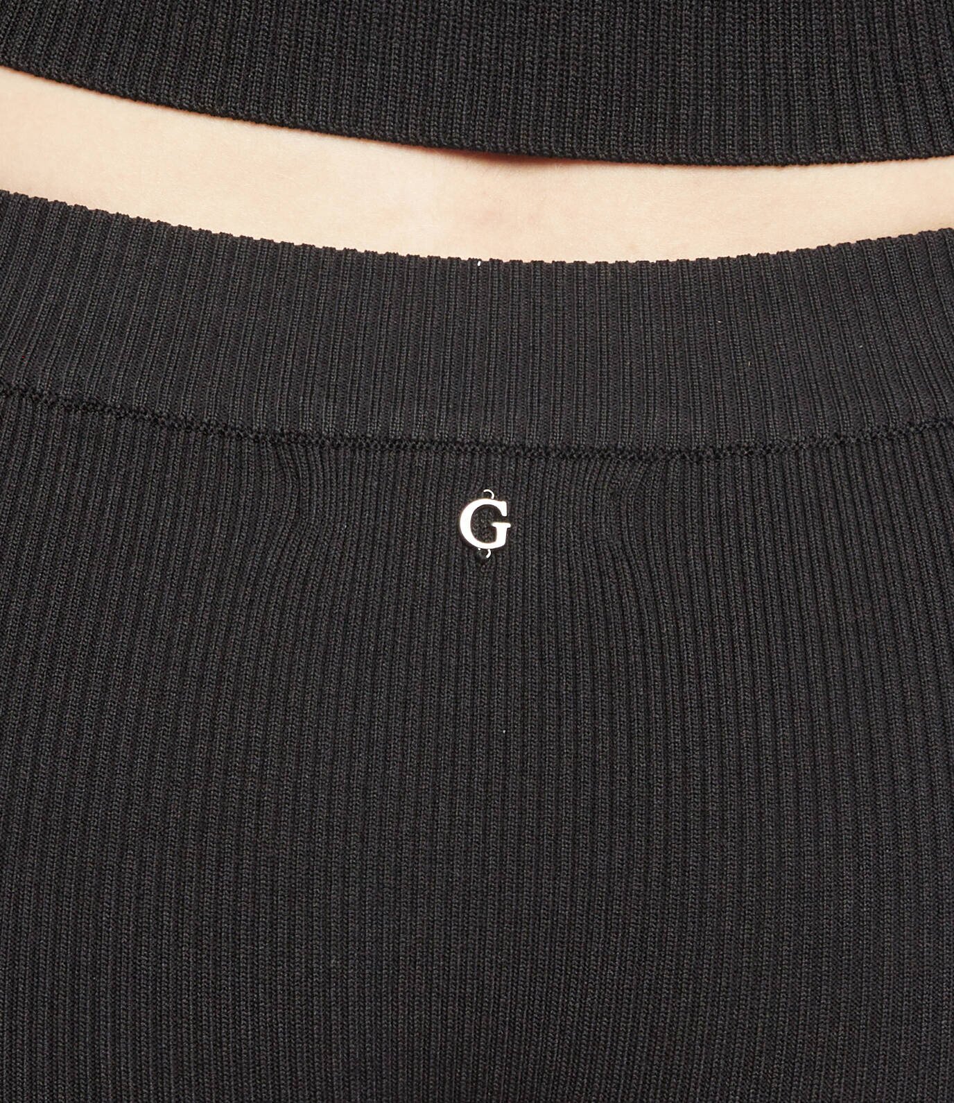 Guess Pantaloni scurți | Slim Fit