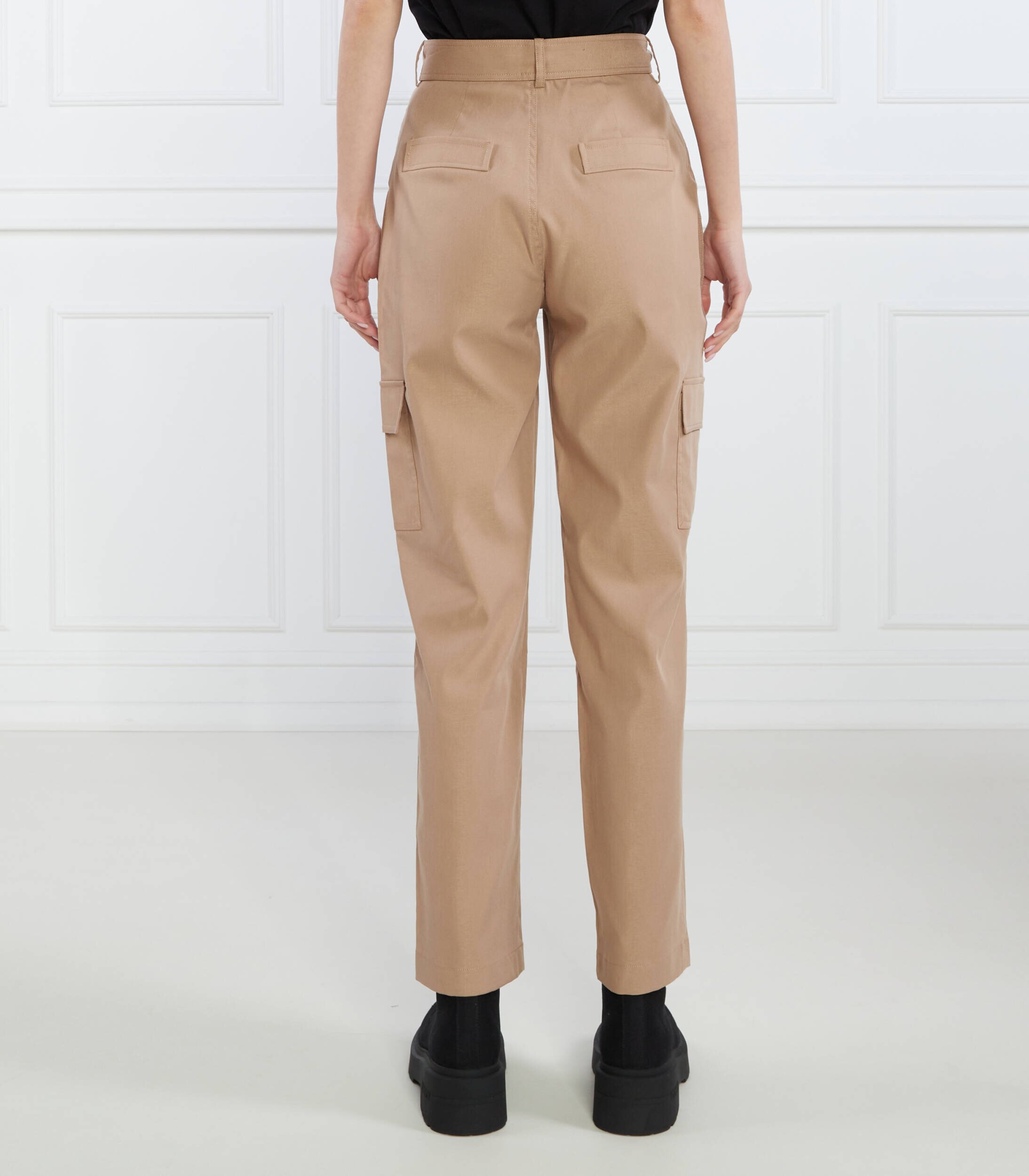 Guess Pantaloni VANESSA | Relaxed fit