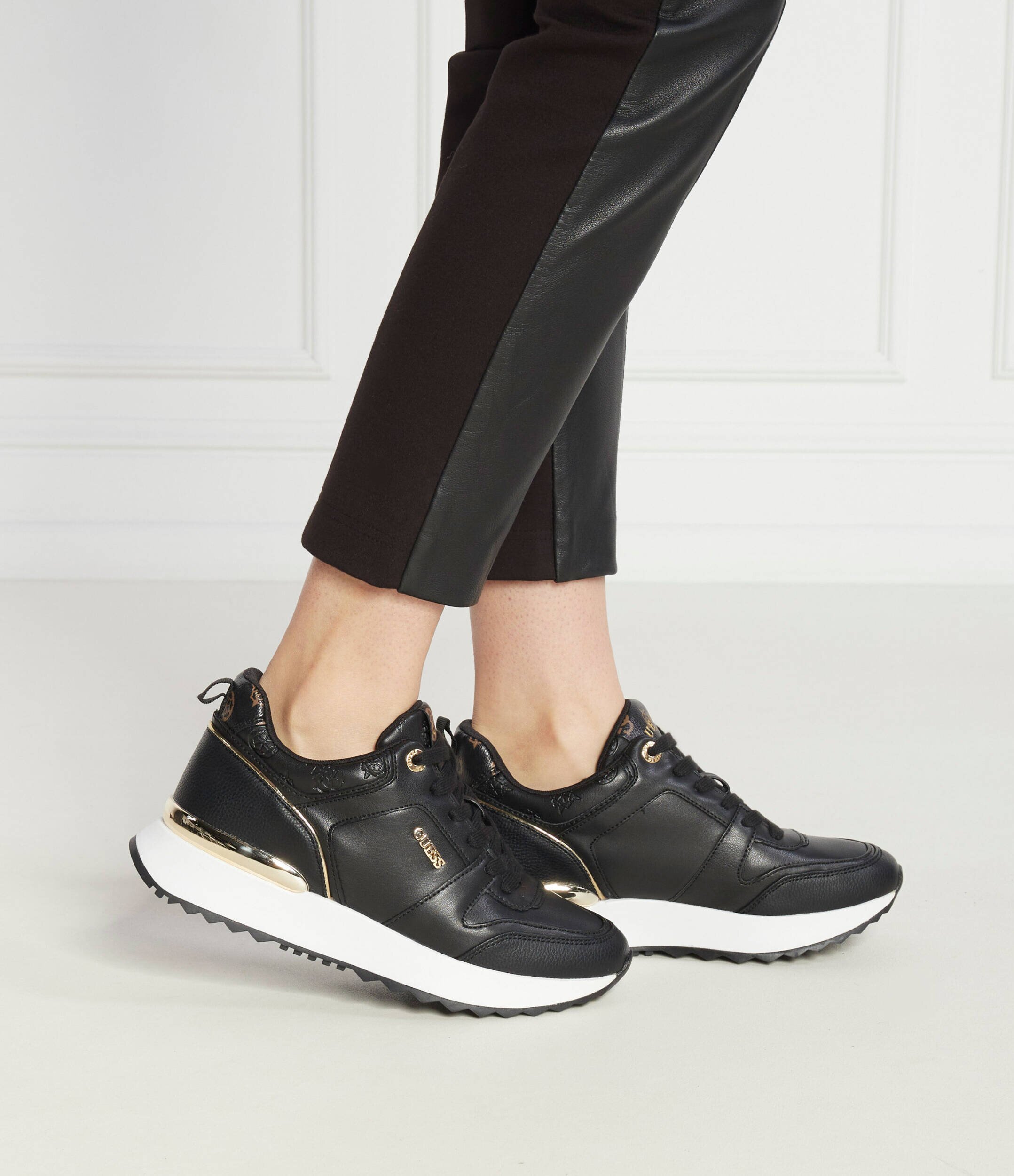 Guess Sneakers
