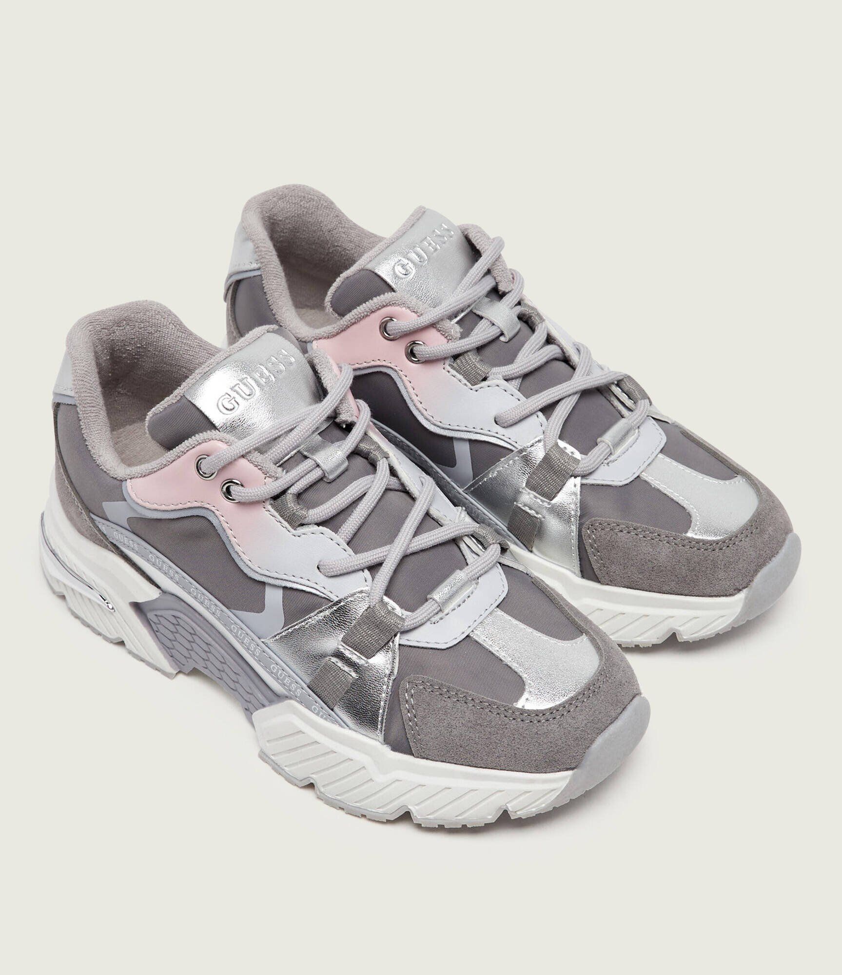Guess Sneakers CARRLI7