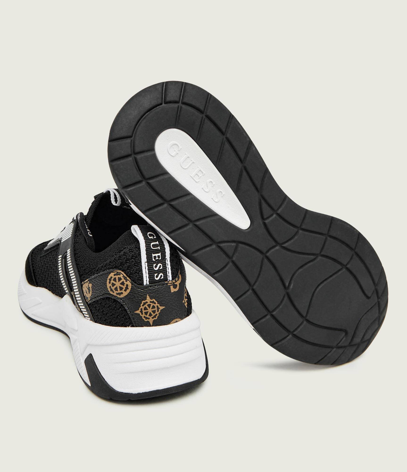 Guess Sneakers GENGA