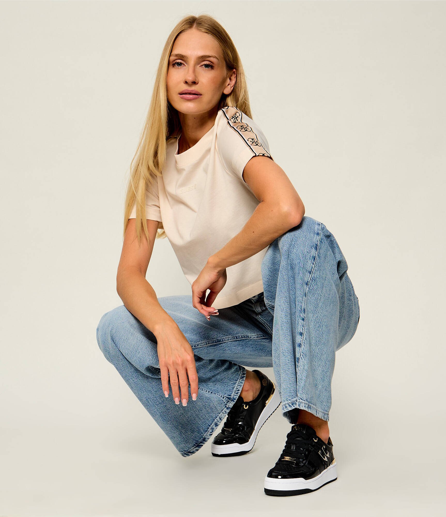 Guess Sneakers Maggnet
