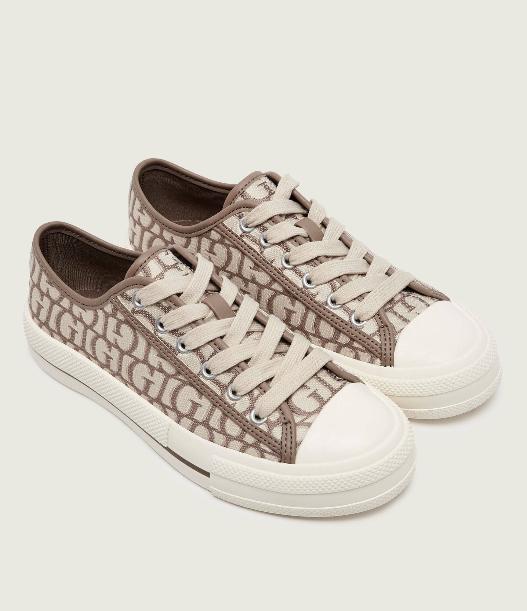 Guess Teniși Carey3
