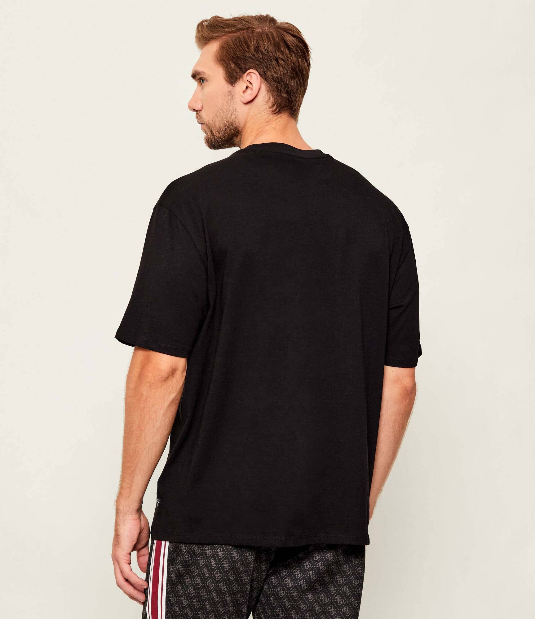 Guess Tricou | Classic fit
