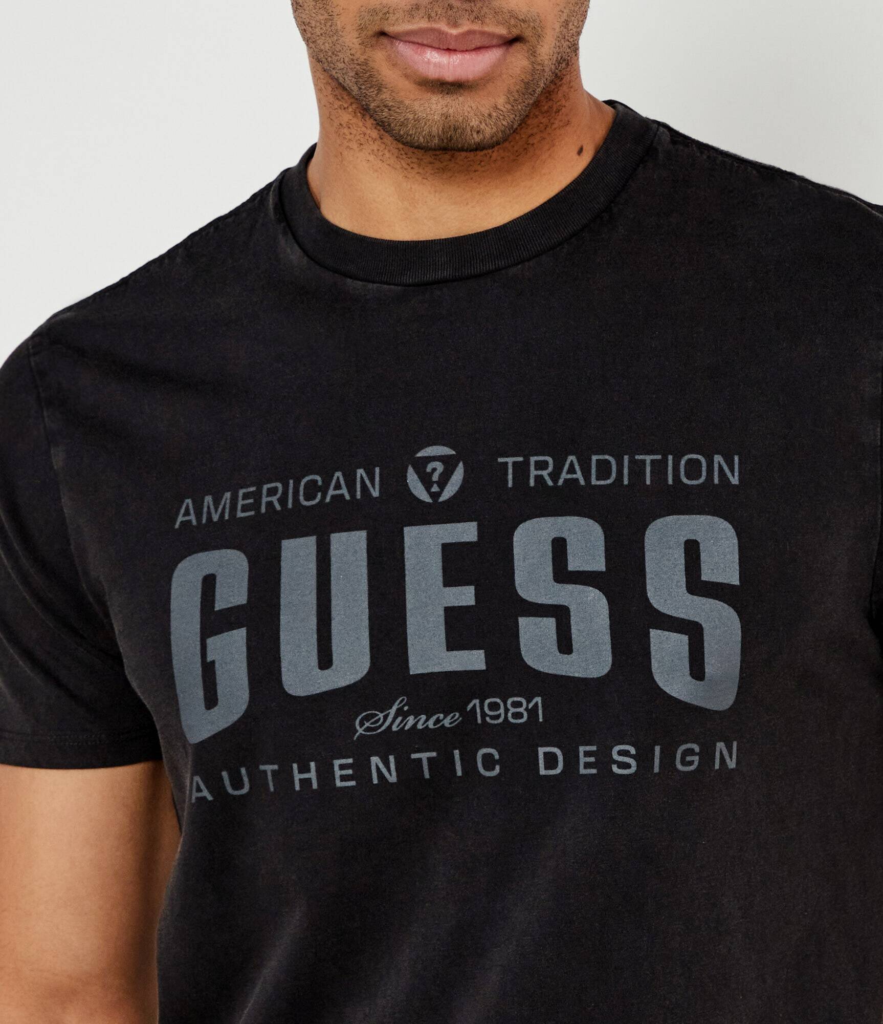 Guess Tricou | Regular Fit