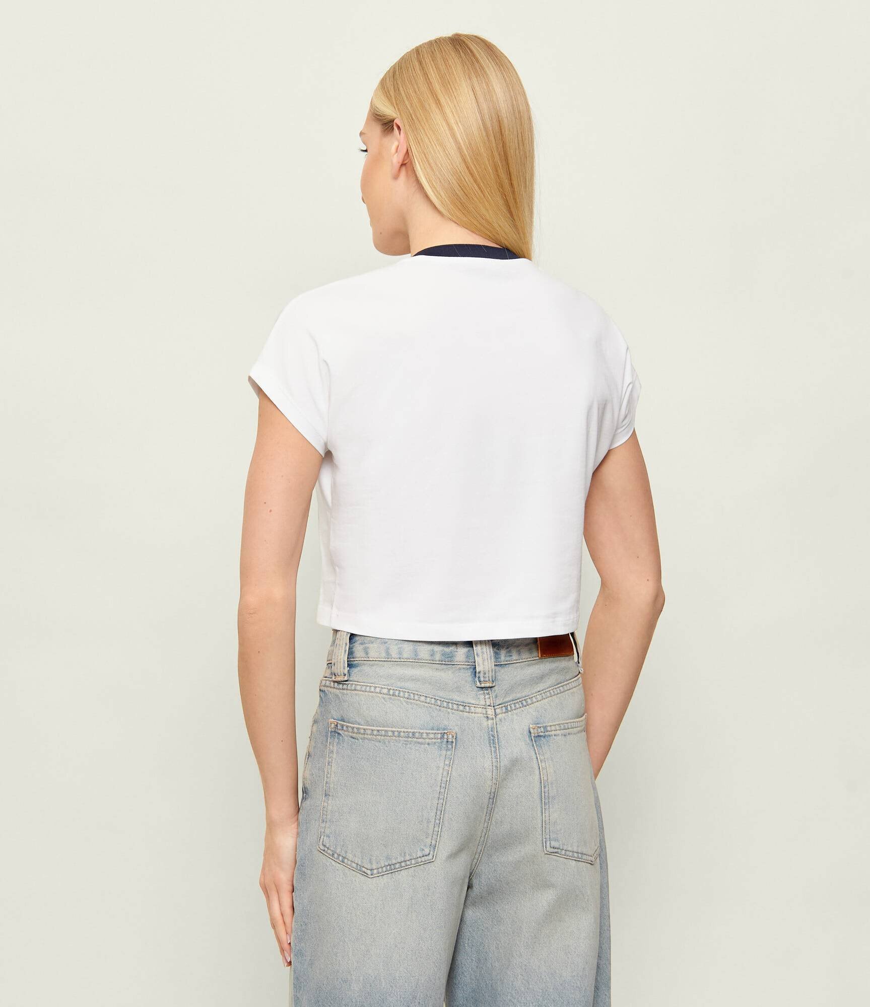 Guess Tricou SCRIPT | Cropped Fit