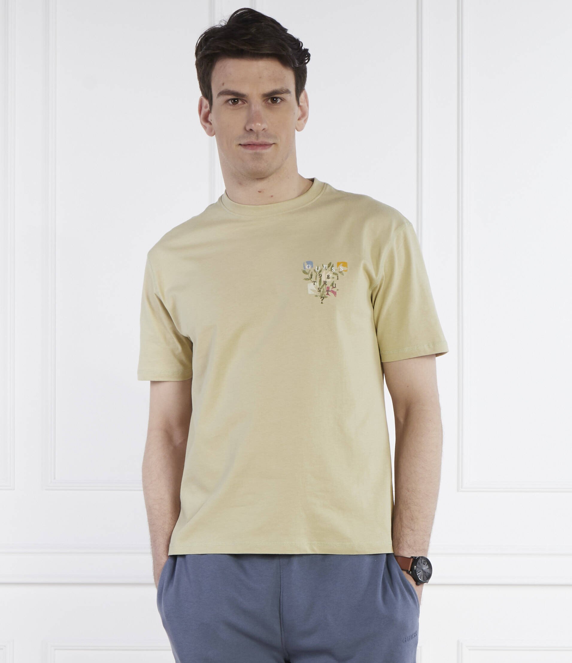 Guess Tricou SS CN SMALL ABSTRACT | Classic fit