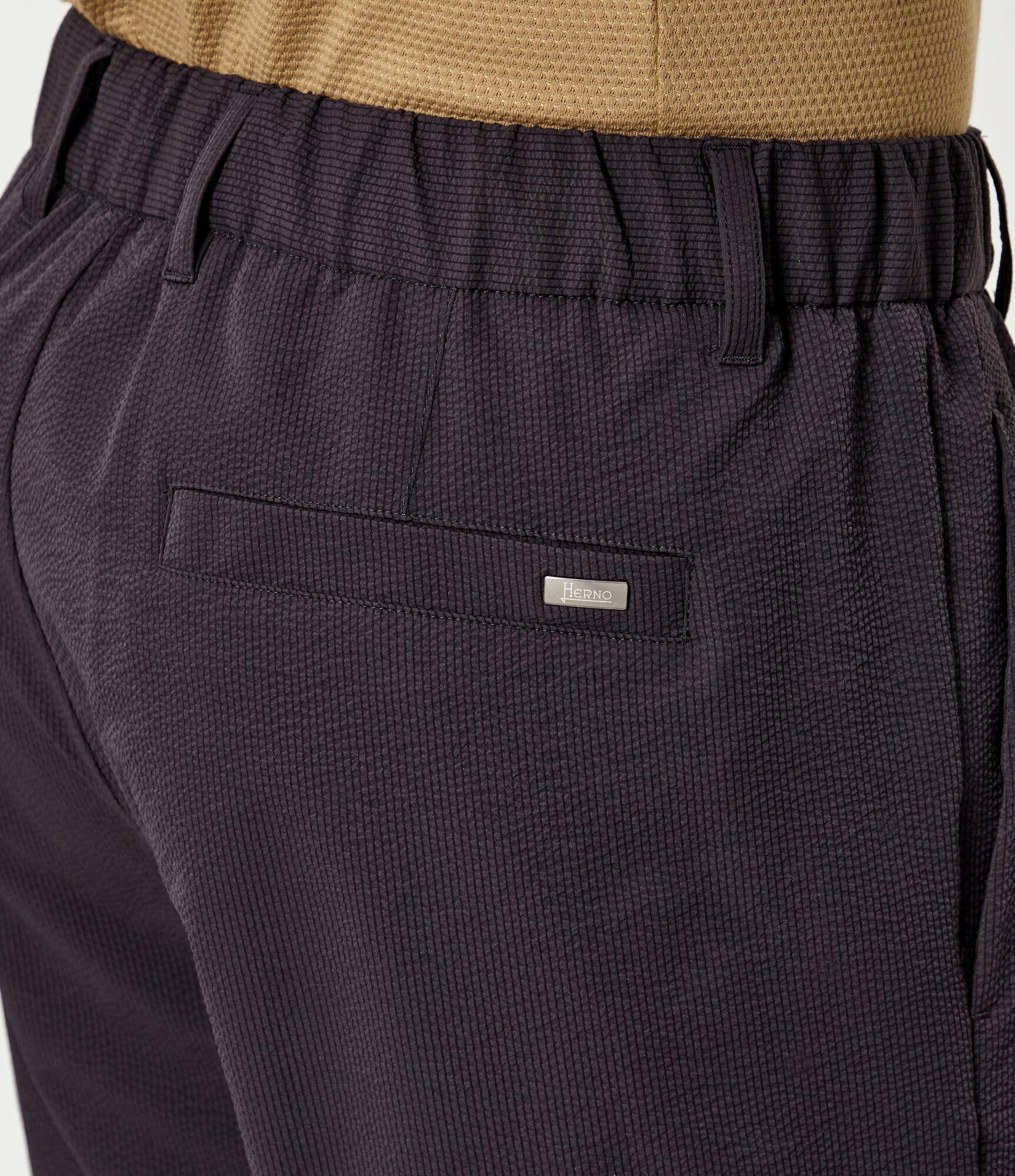 Herno Pantaloni scurți chino | regular fit
