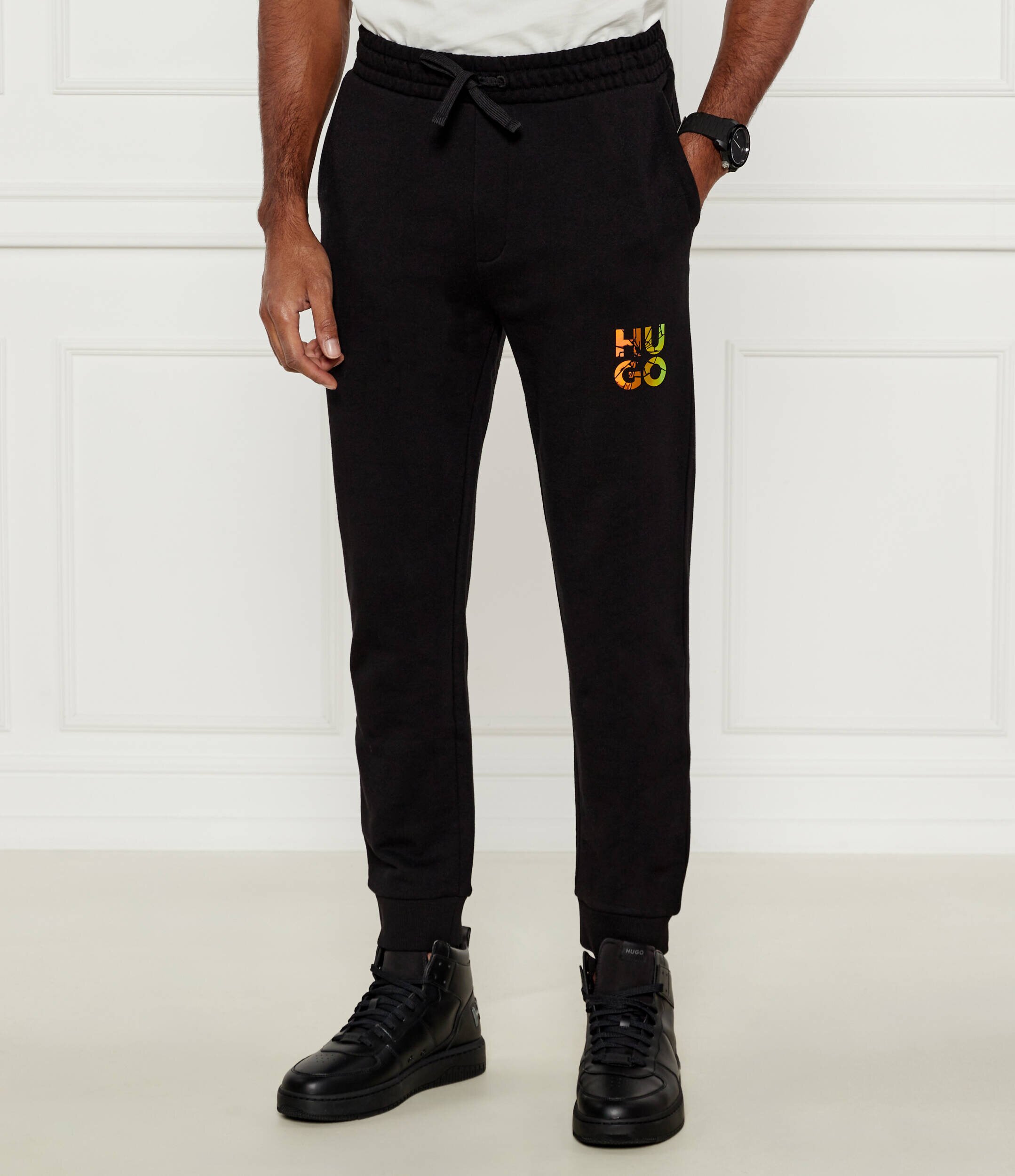 HUGO Pantaloni de trening Dirdupan | Regular Fit