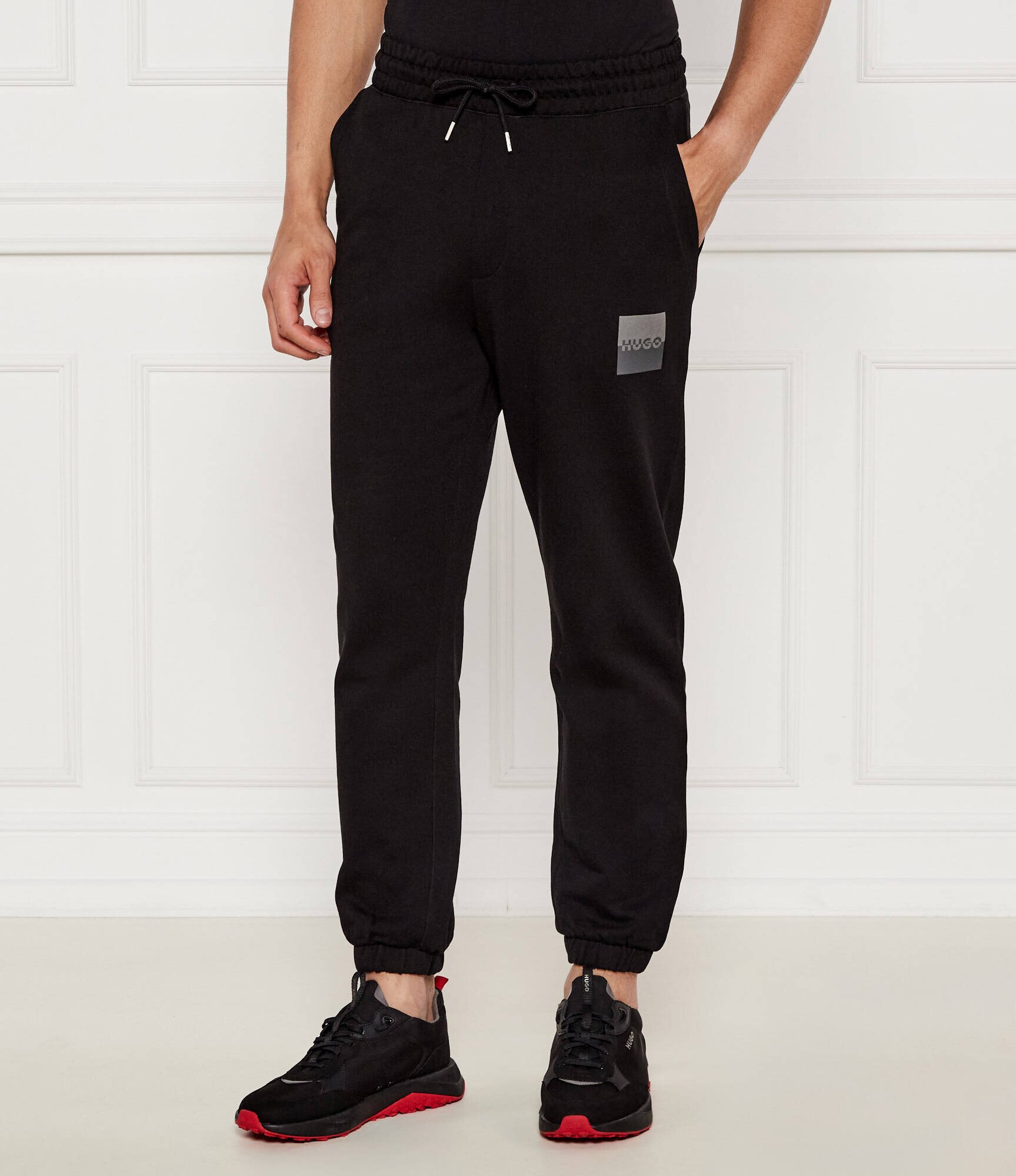 HUGO Pantaloni de trening Dusplitan | Loose fit