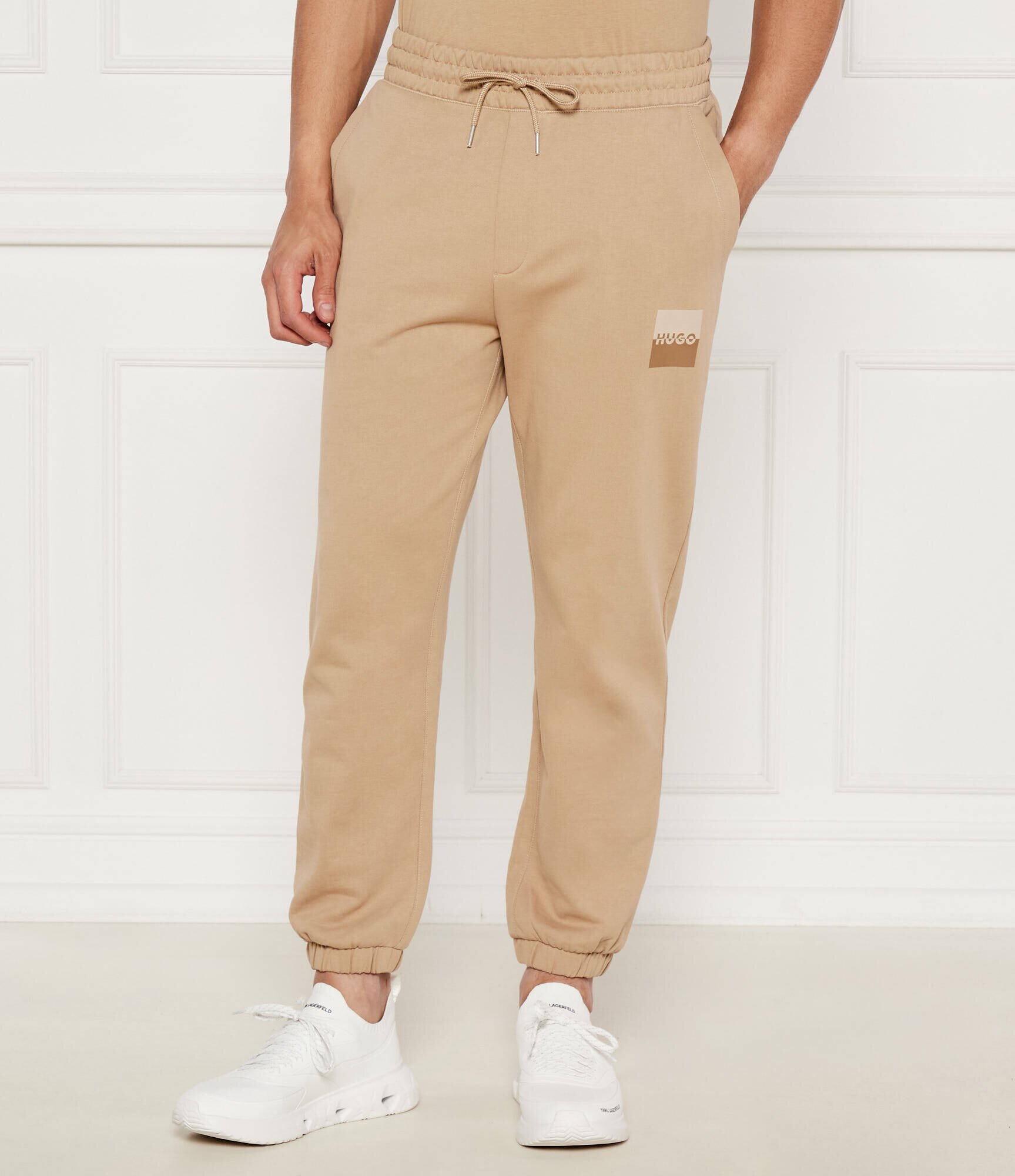 HUGO Pantaloni de trening Dusplitan | Loose fit