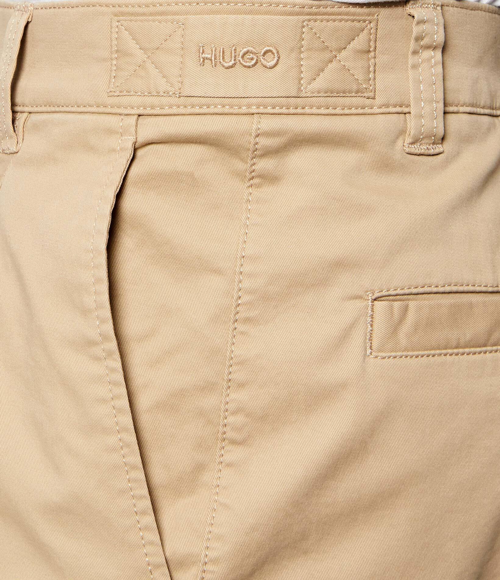 HUGO Pantaloni scurți Craysen262S | Straight fit