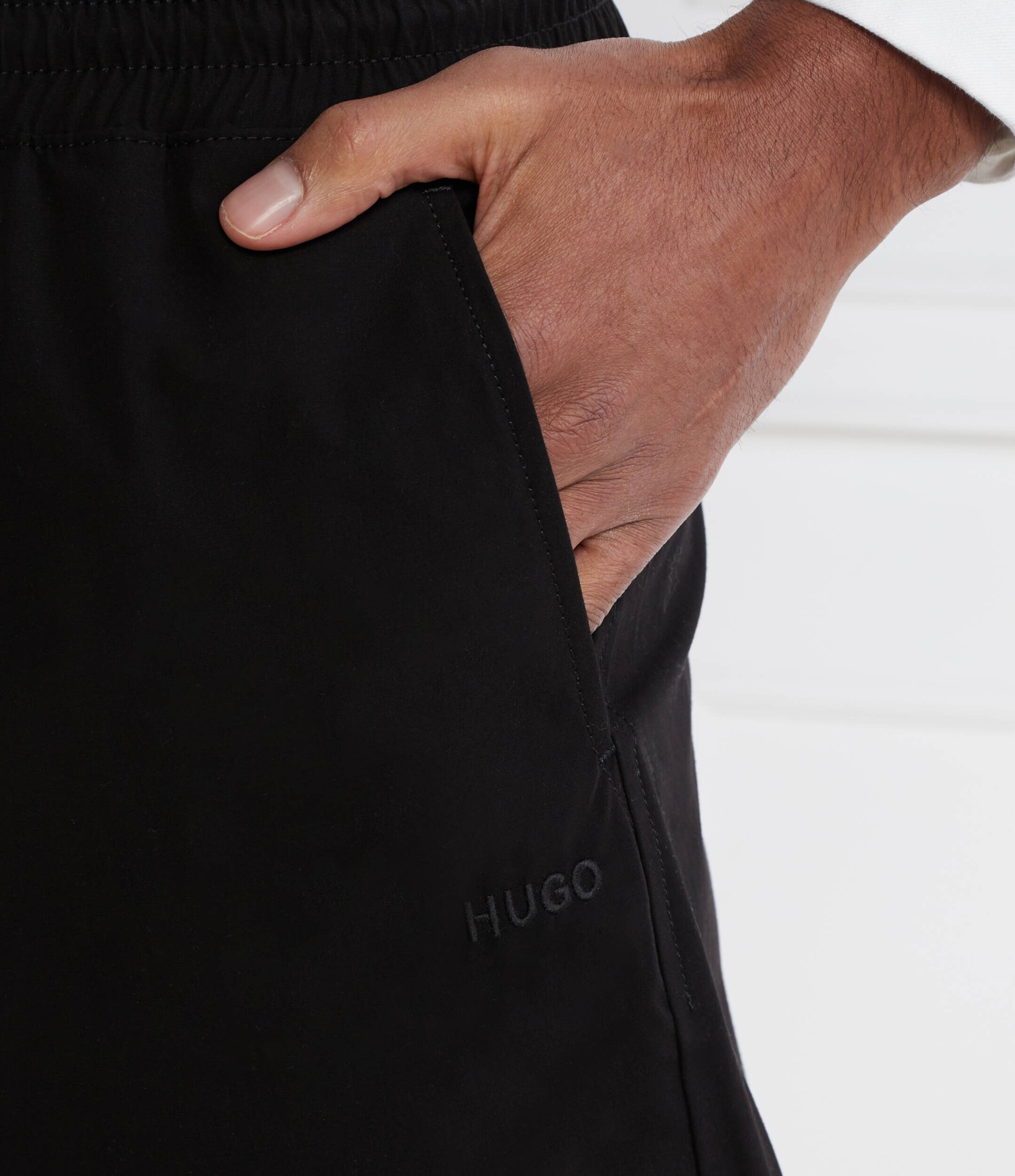 HUGO Pantaloni scurți Dan242 | Regular Fit