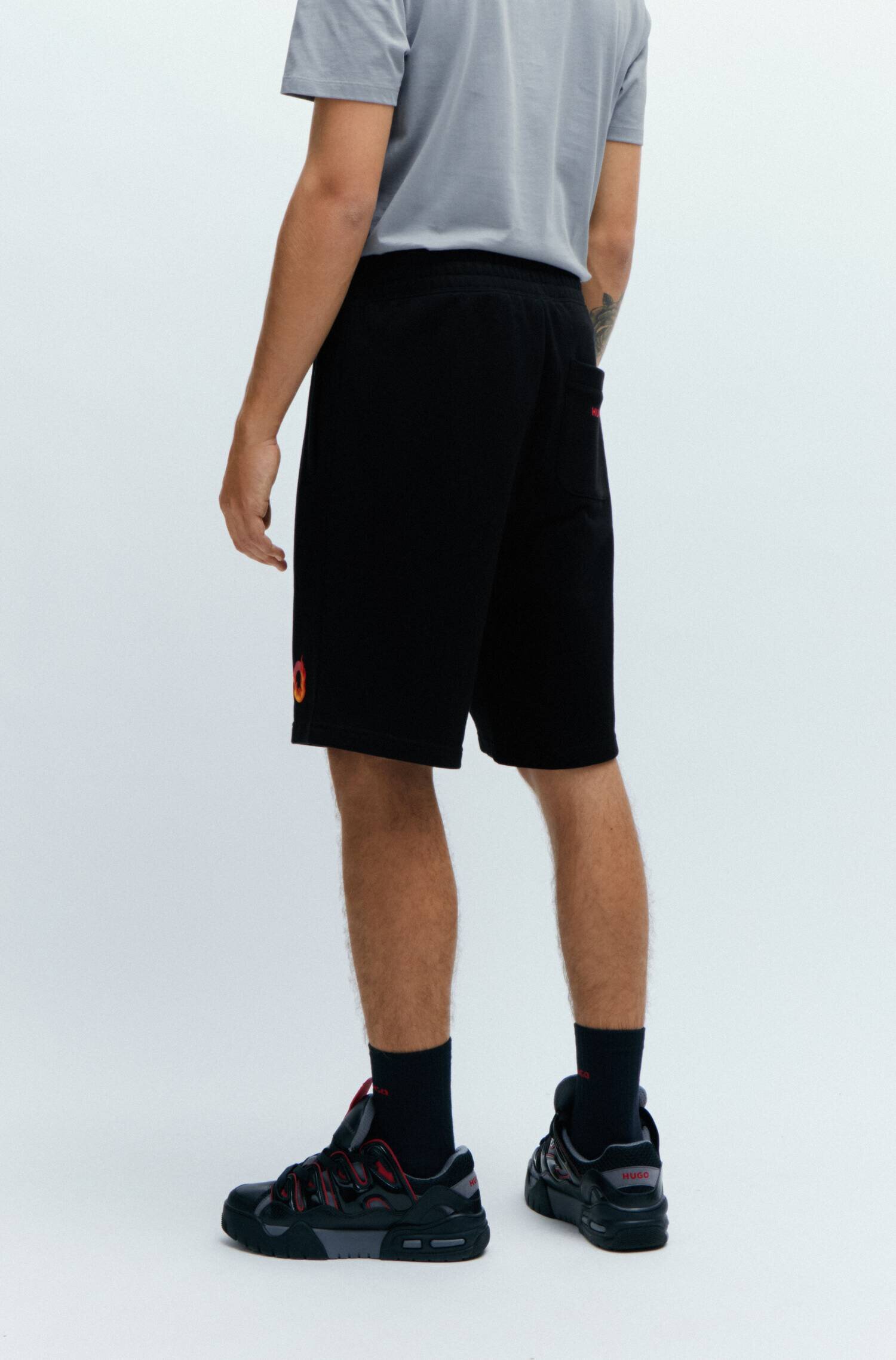HUGO Pantaloni scurți Dinque | Regular Fit