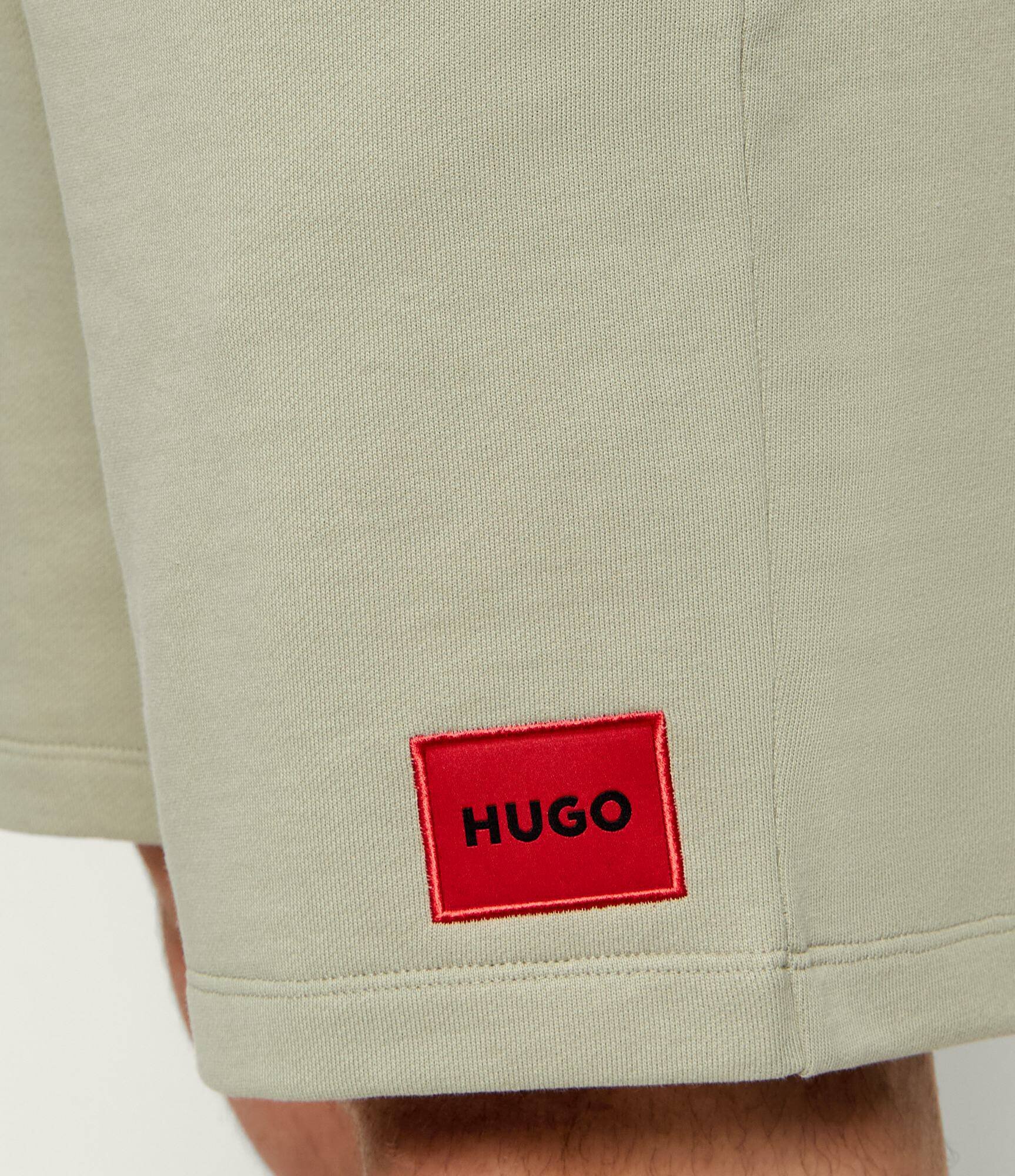 HUGO Pantaloni scurți Diz222 | regular fit