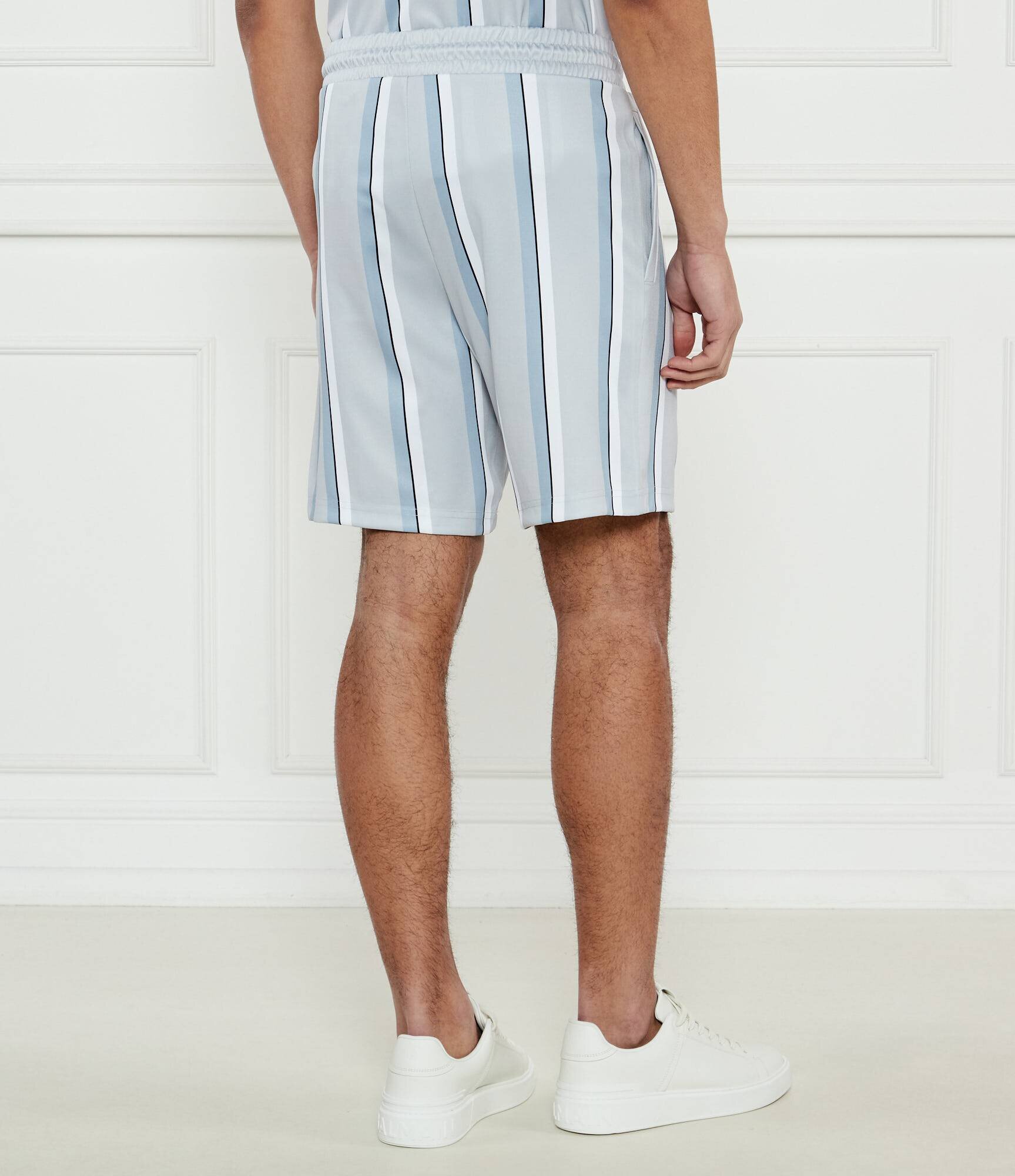 HUGO Pantaloni scurți Docarso | Regular Fit