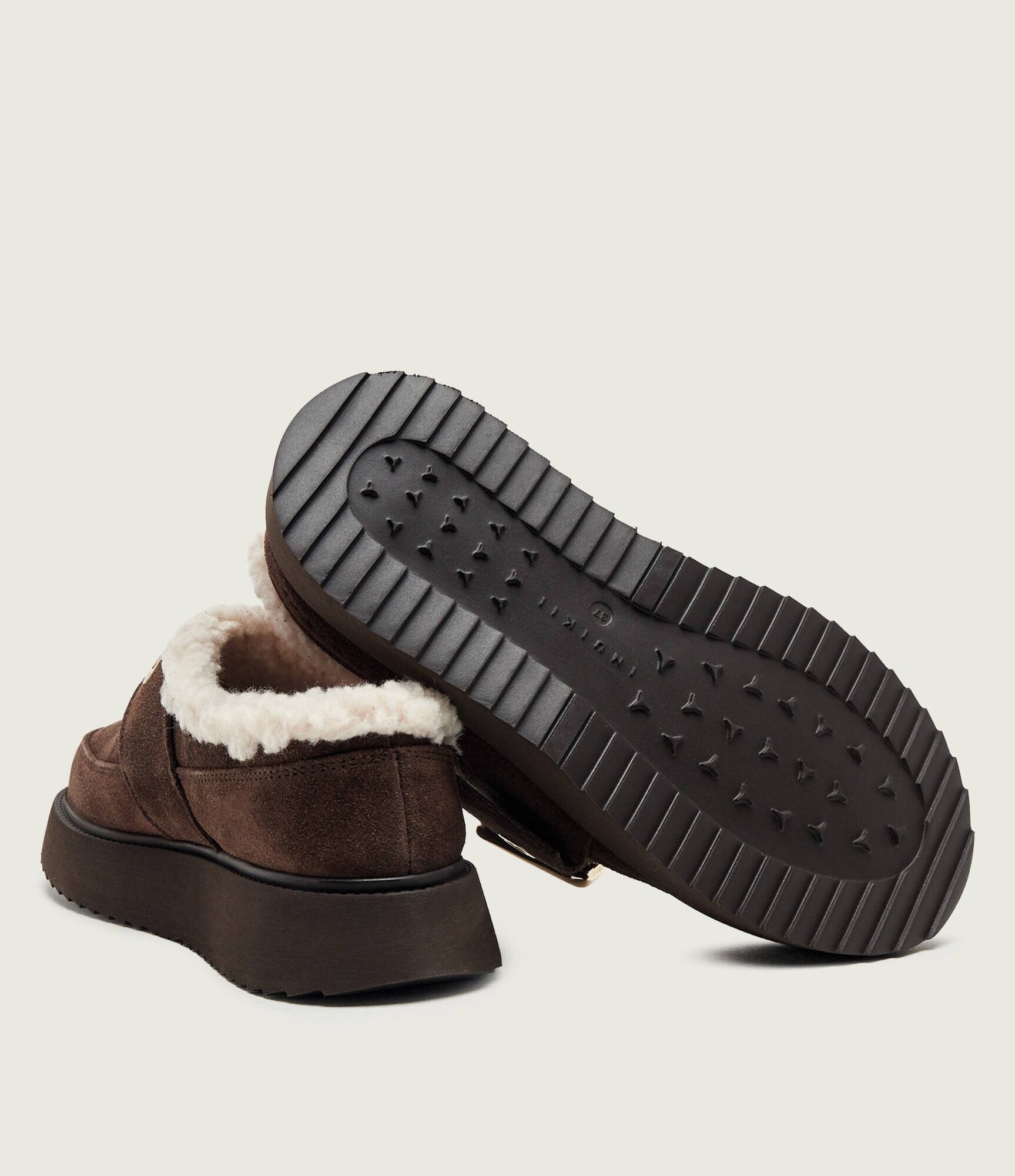 Inuikii Bocanci Micro Buckle | piele întoarsă | shearling