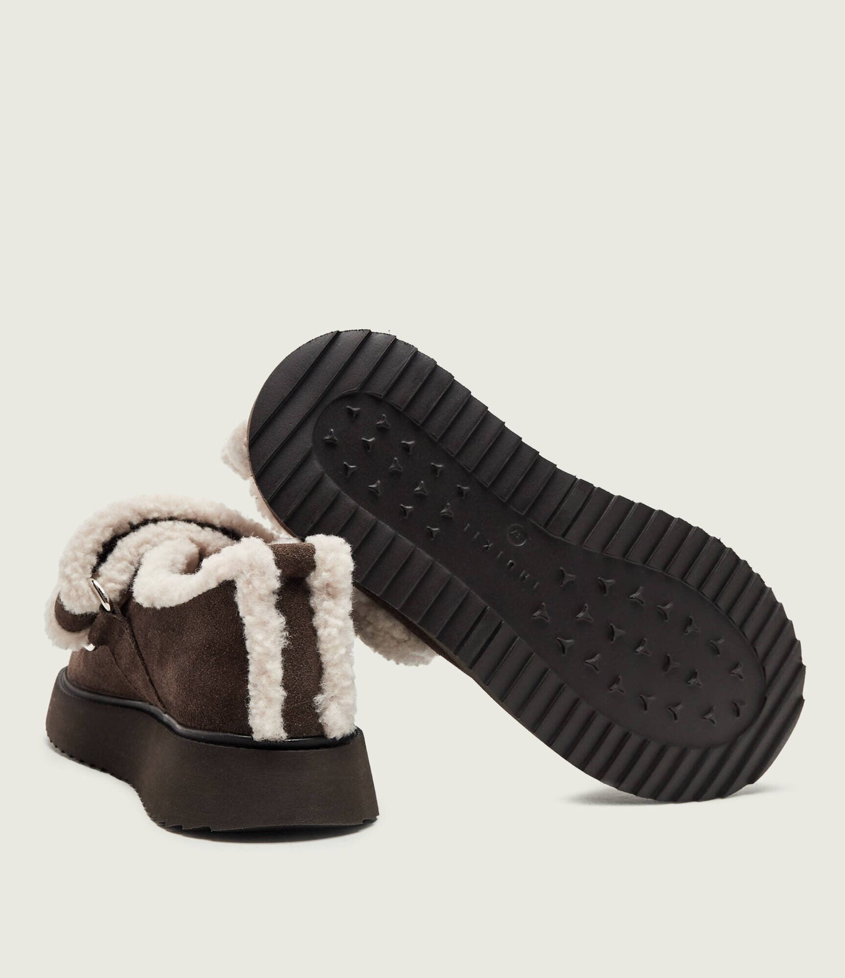 Inuikii Căptușite balerini Mary Jane | piele întoarsă | shearling