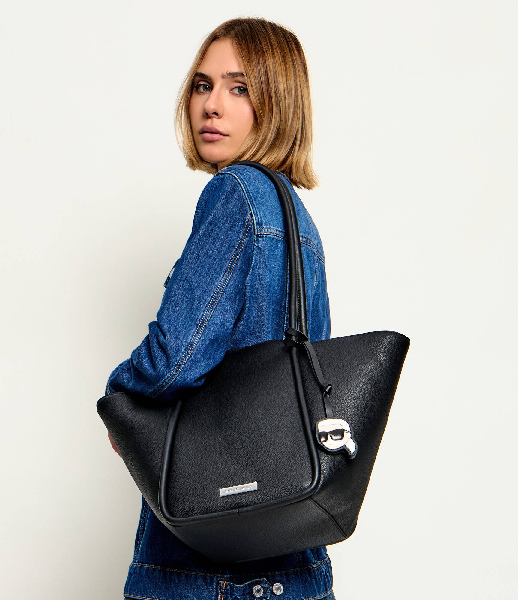 Karl Lagerfeld Geantă shopper Ikon Pebble