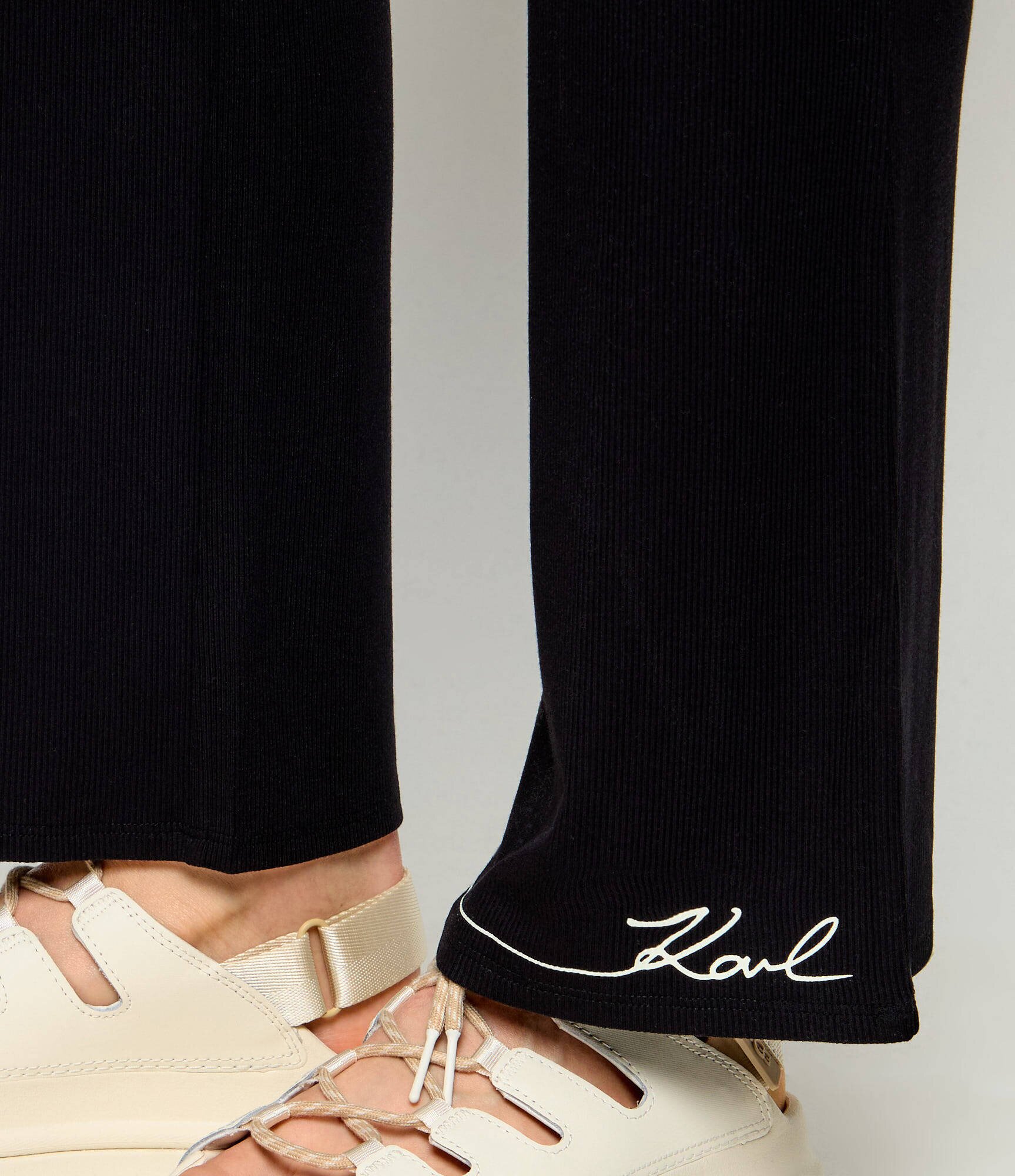 Karl Lagerfeld Jeans Pantaloni de trening | flare fit