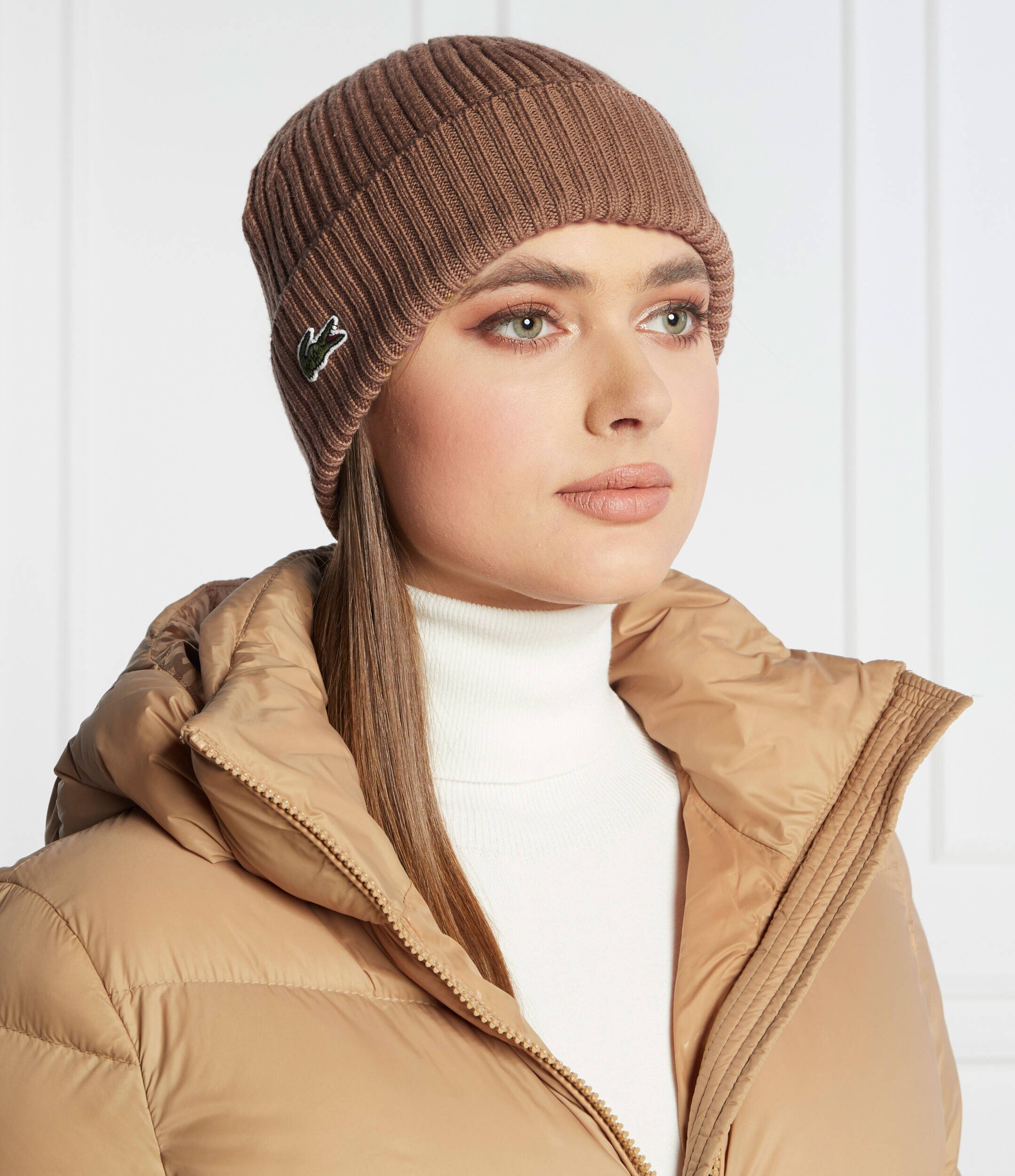 Lacoste De lână