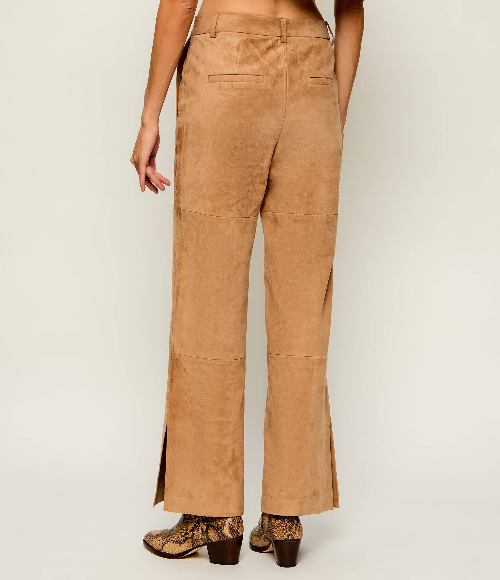 Marc Cain Pantaloni Warri | Relaxed fit | piele întoarsă