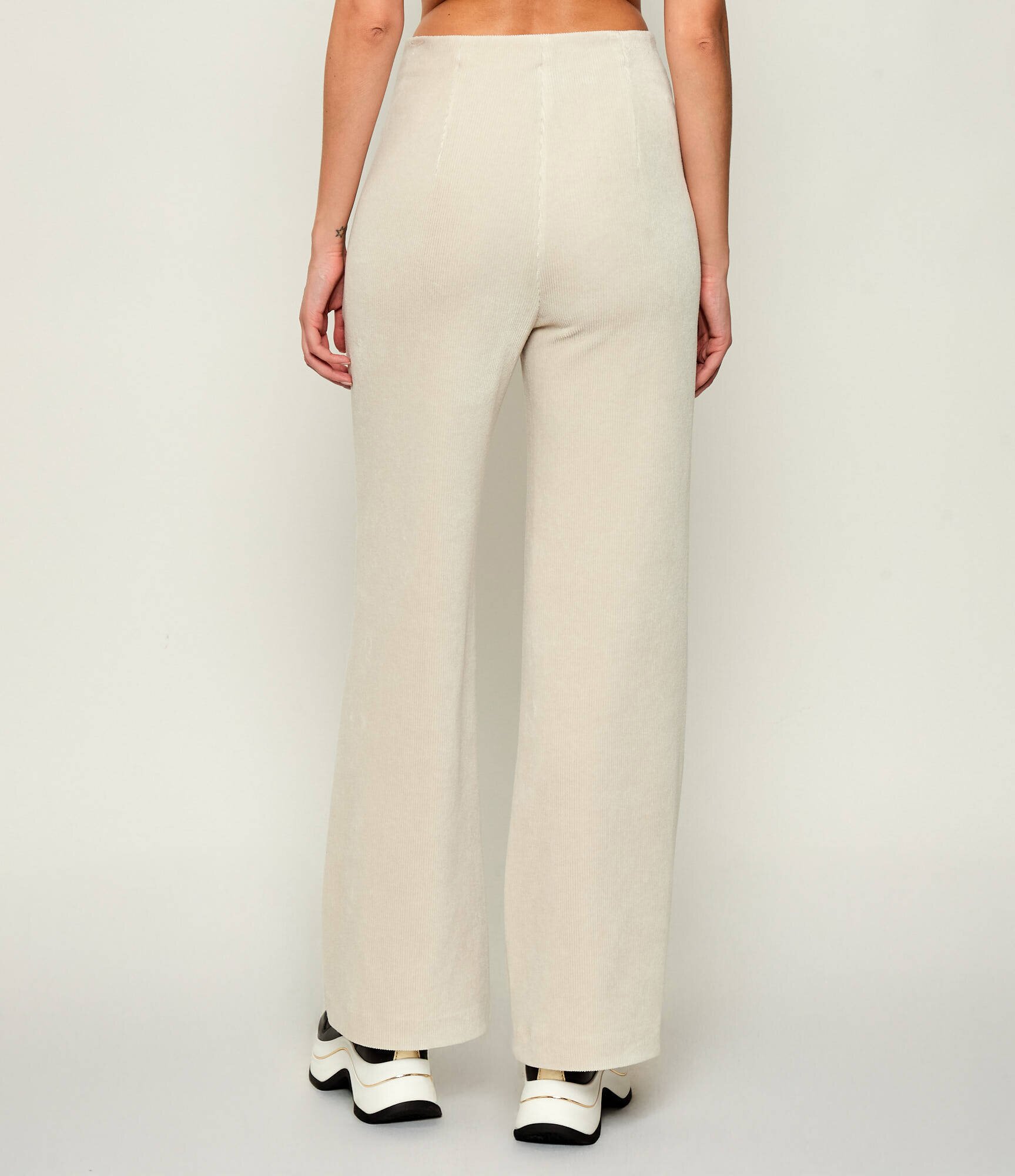 Marc Cain Pantaloni WELKOM | Relaxed fit | high waist | catifea reiată