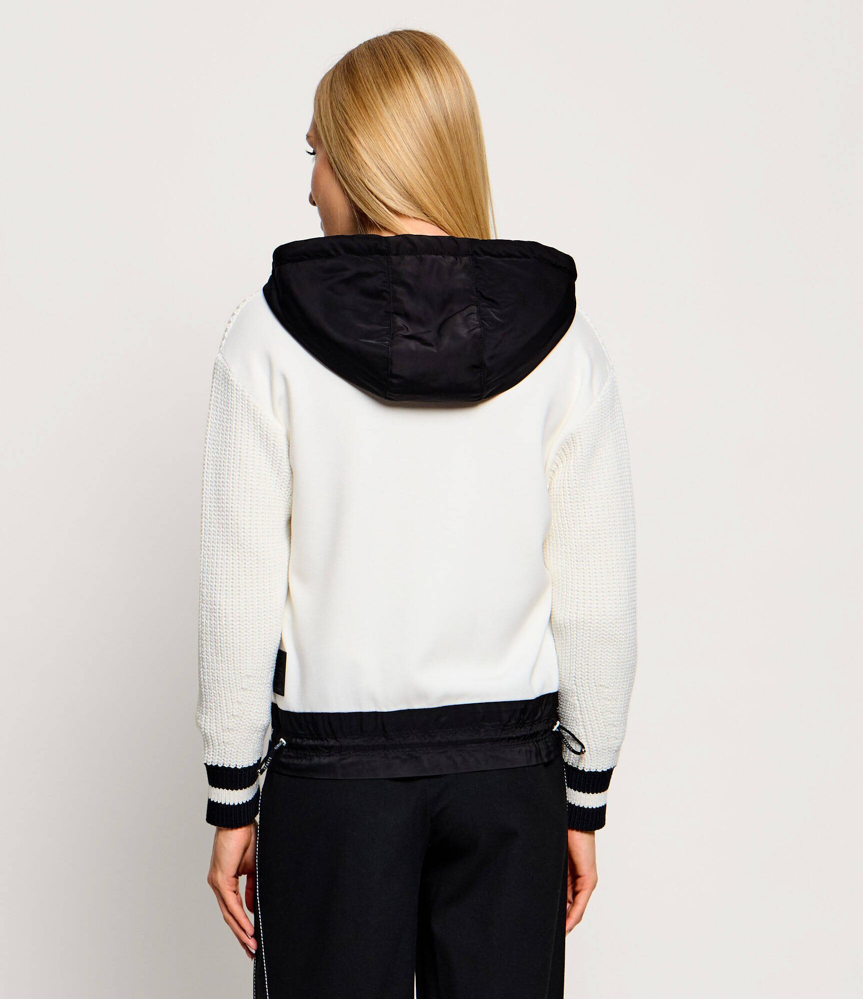 Marc Cain Pulover | Loose fit cu adaos de lână