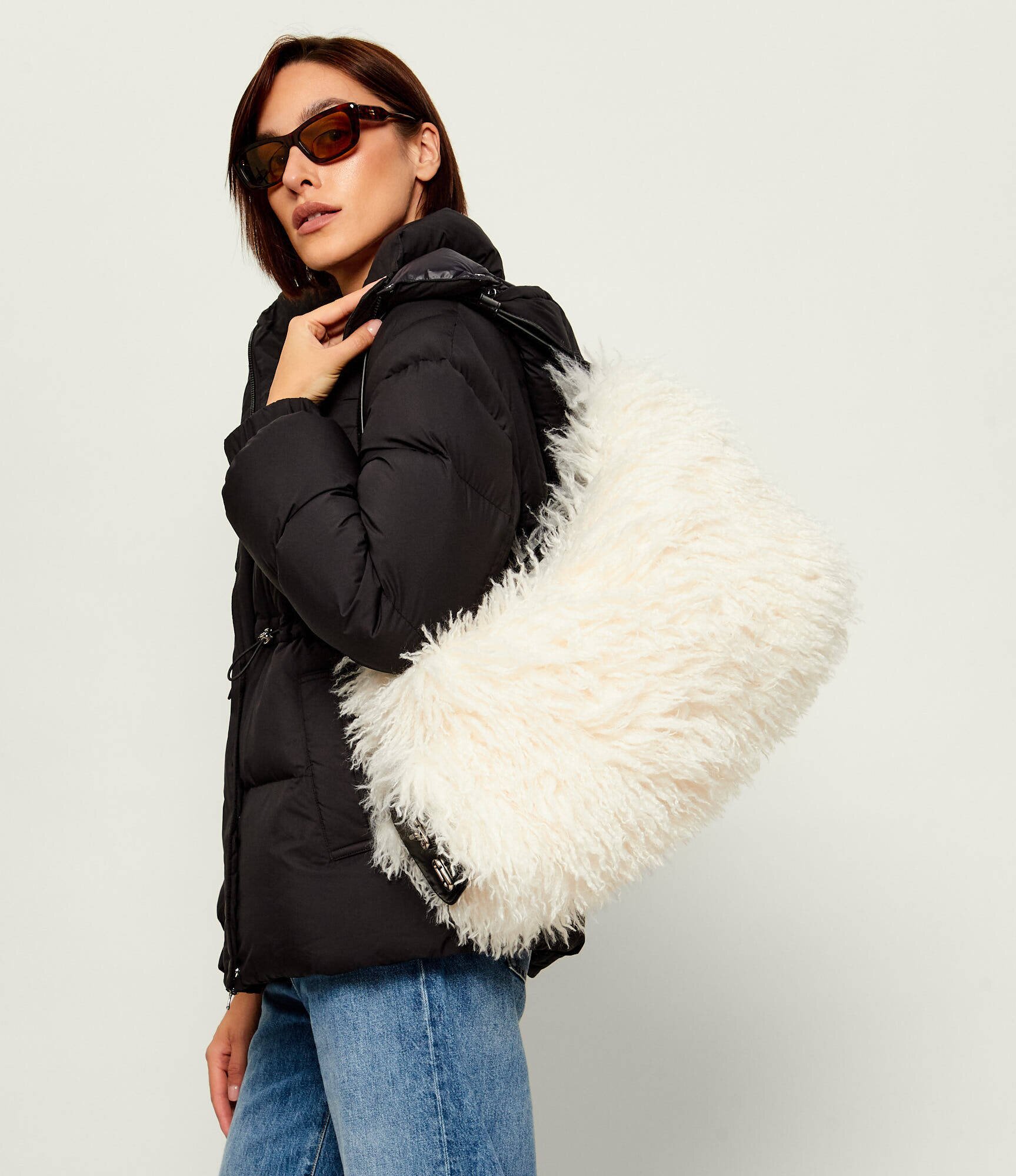 MARC JACOBS Geantă pe umăr Scene Large Shoulder Bag In Grunge Fur | shearling cu adaos de piele
