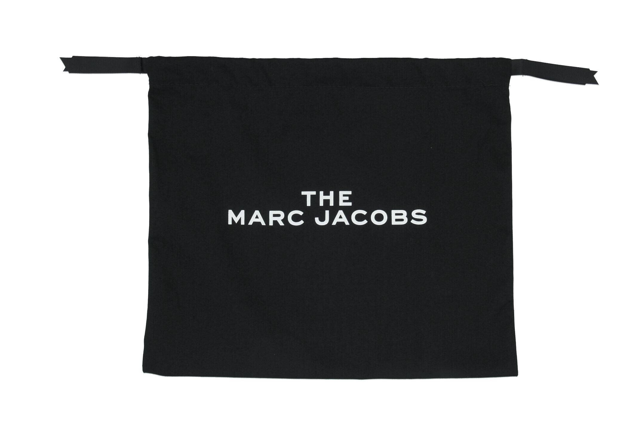 MARC JACOBS Inel THE MEDALLION