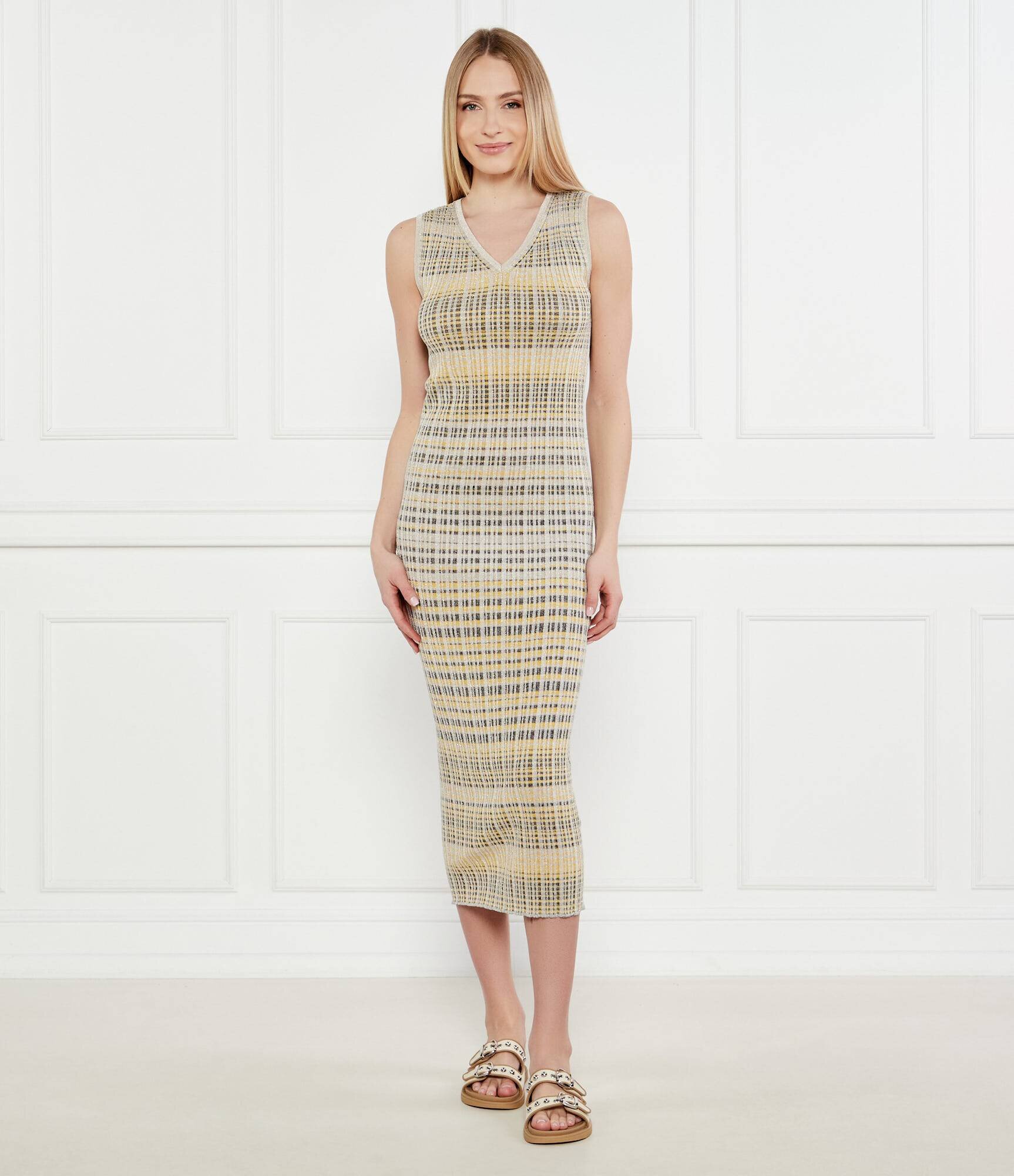 Marella Rochie Enziana